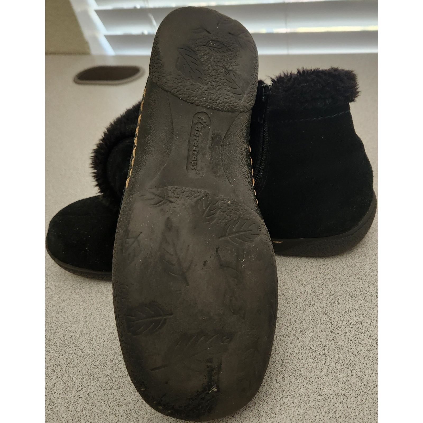 Other Bare Traps Laurel Black Inside Zip Closure Ankle Boot 8.5M Size US 8.5 / IT 38.5 - 6 Thumbnail