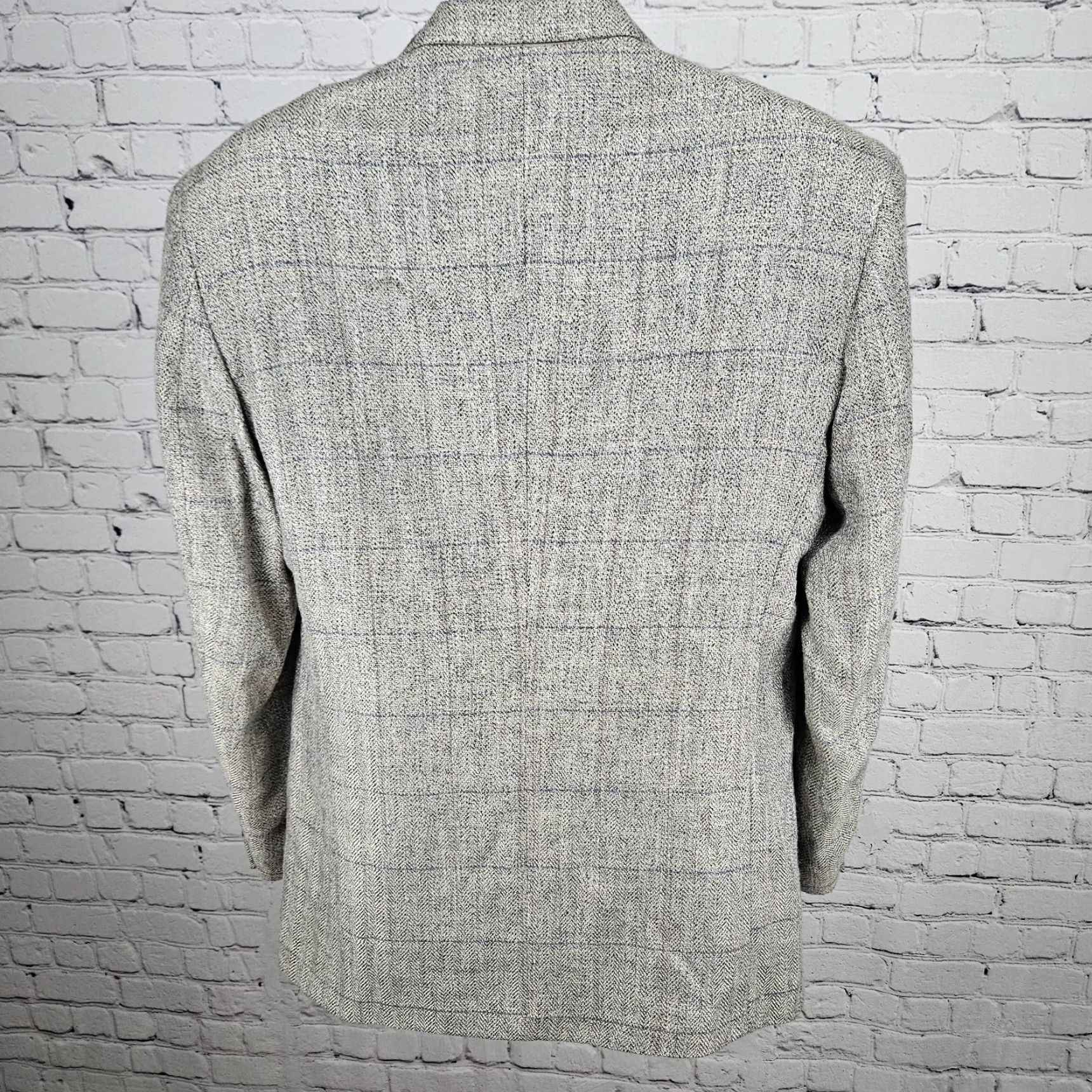 Vintage VINTAGE John Henry Beige Herringbone Weave 2 Button Ventless Notch Blazer Sport Coat 40R Mens Beige Herringbone Napoleon? Size 40R - 2 Thumbnail