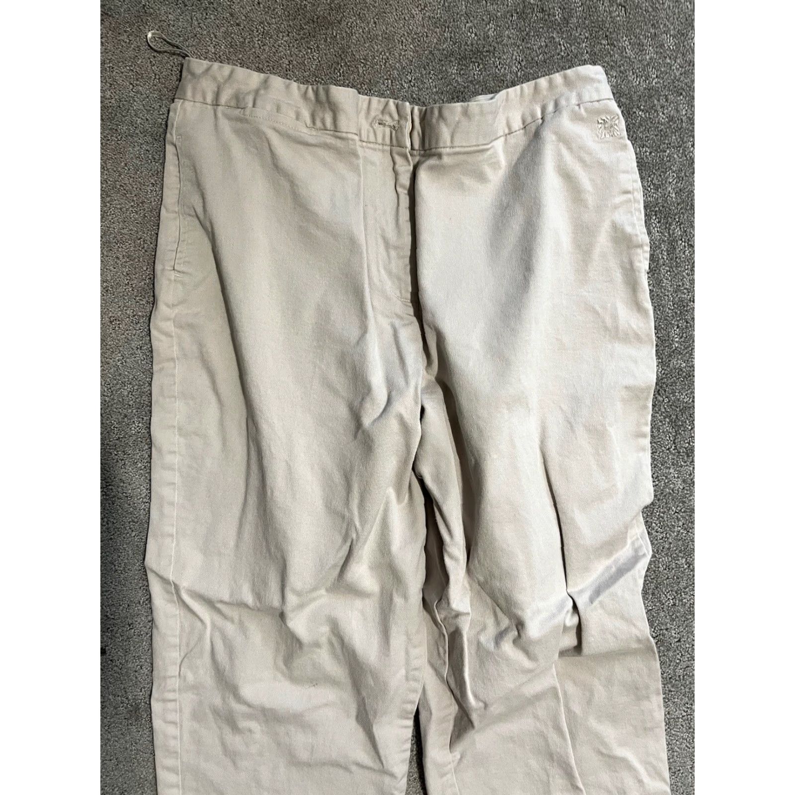 Anne Klein Anne Klein Pants Women size 14p Ivory Beige Cropped Capri Size 36" / US 14 / IT 50 - 2 Thumbnail