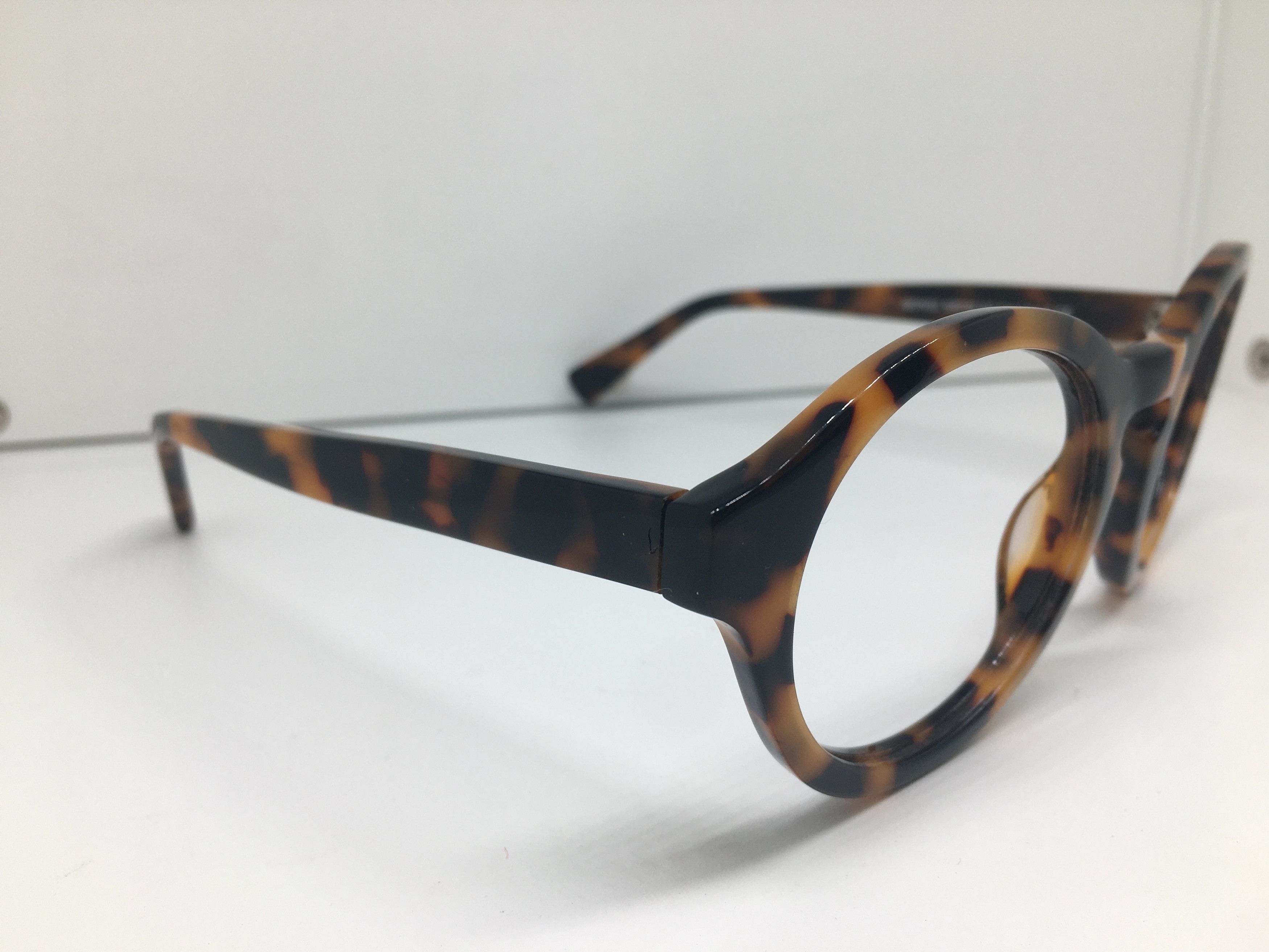 Other Handmade Tortoise Acetate Eyeglasses Frame Keyhole Size ONE SIZE - 2 Thumbnail