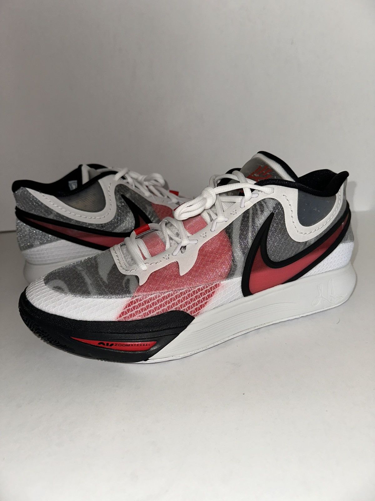 Nike DS Nike Kyrie 8 Low “University Red” 15M Size US 15 / EU 48 - 1 Thumbnail
