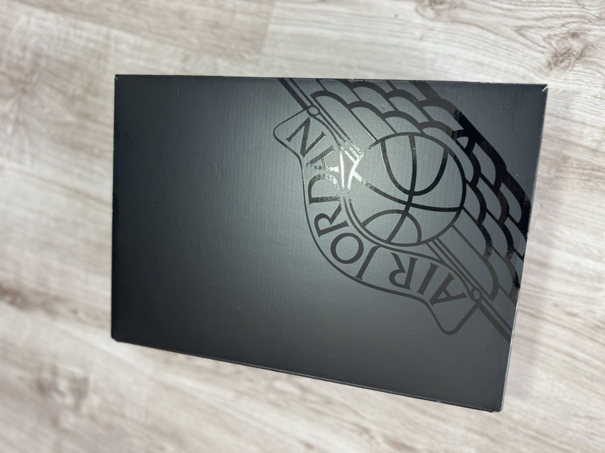 Nike Air Jordan 1 MID SE Size US 11.5 / EU 44-45 - 6 Thumbnail