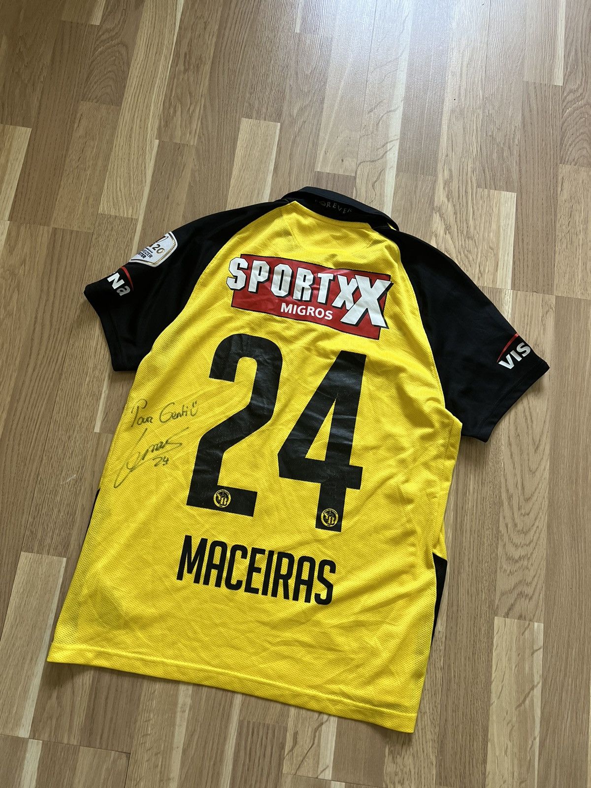 Nike Young Boys Nike football soccer jersey Maceiras 24 2020 Size US L / EU 52-54 / 3 - 9 Thumbnail