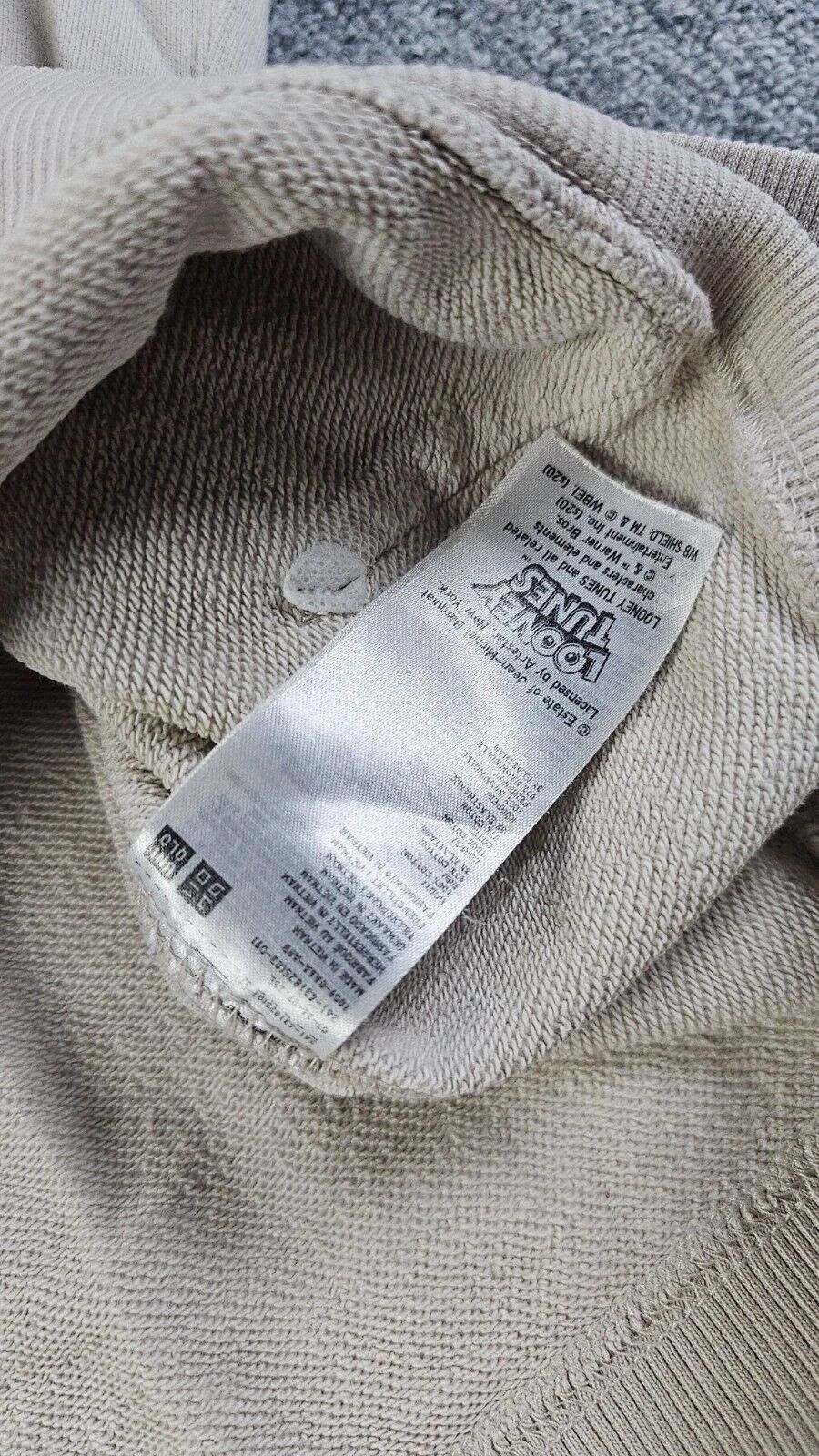 Uniqlo Uniqlo UT Basquiat Looney Tunes Collab Hoodie Beige Men S Size US S / EU 44-46 / 1 - 9 Thumbnail