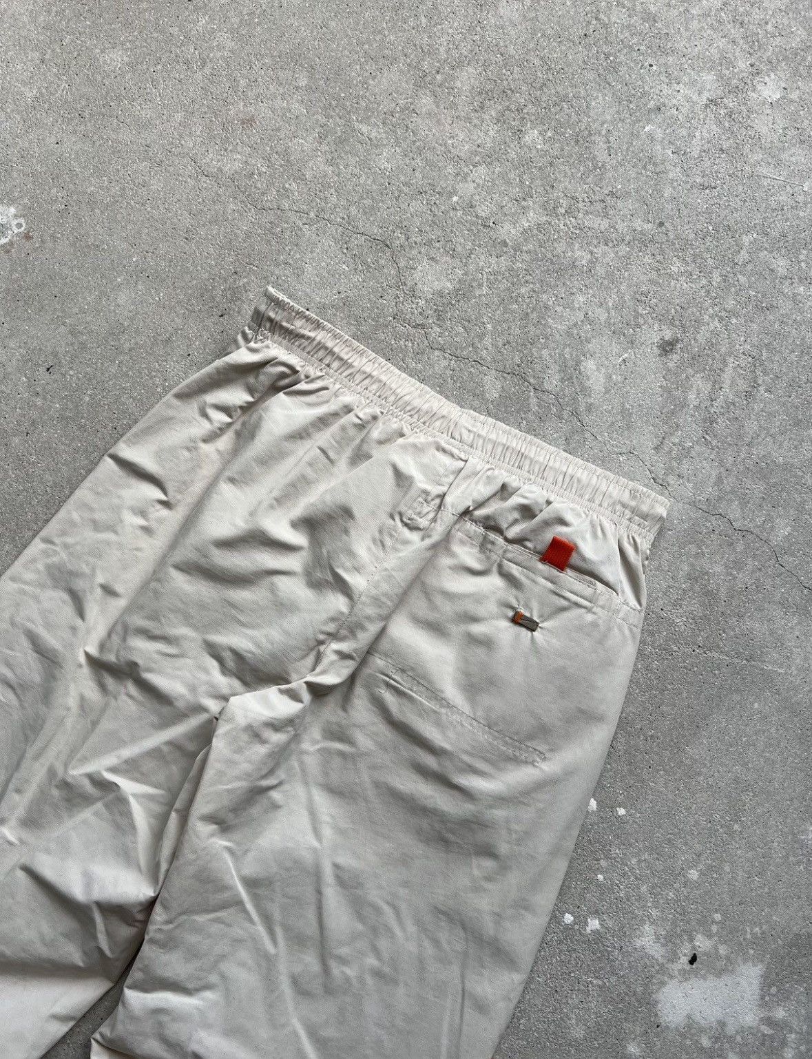 Nike Vintage Nike Trackpants Size US 31 - 12 Thumbnail