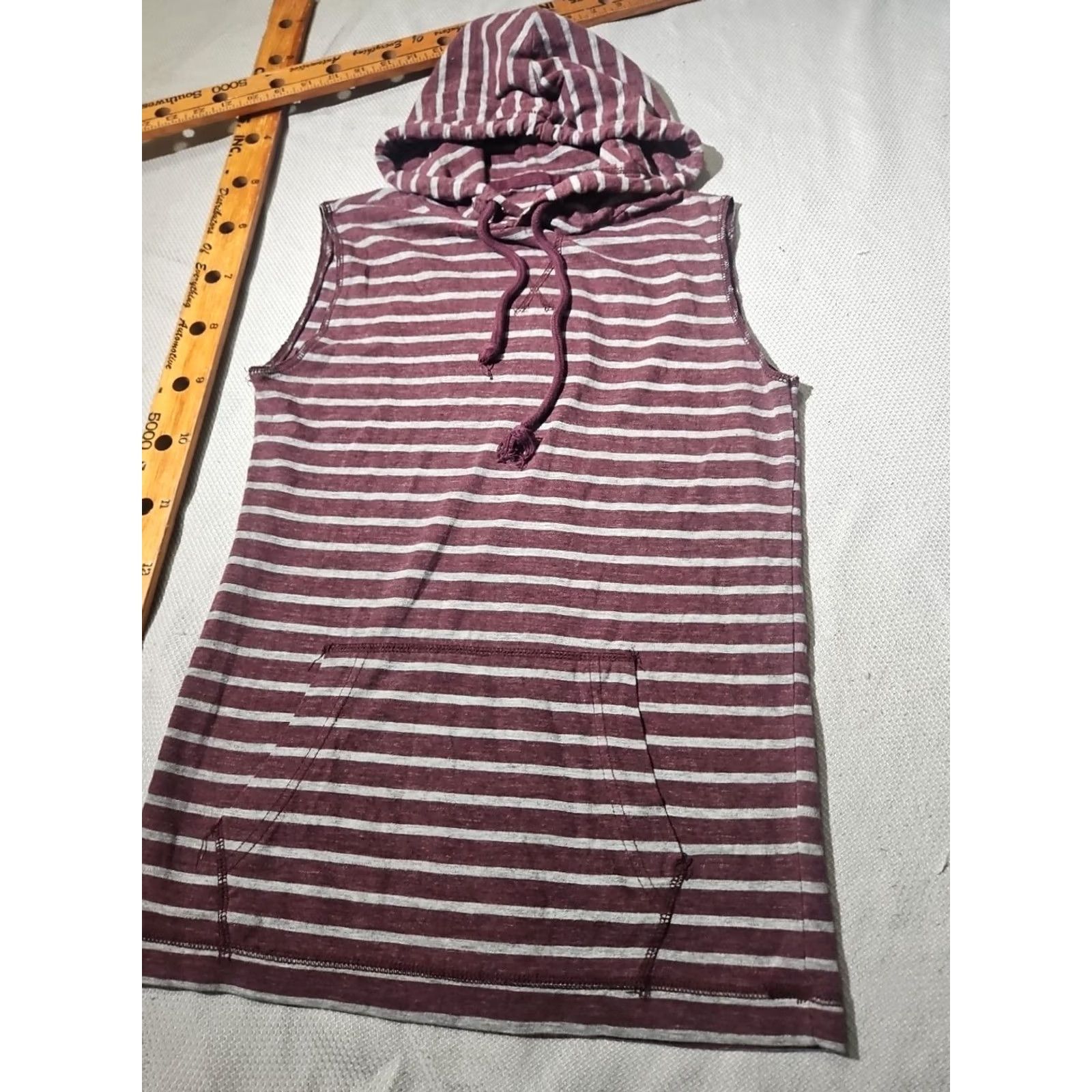 Aeropostale AeroPOSTALE Hoodie Mens XS Red Burgundy Gray Stripe Pullover Hooded Sleeveless Tank Top Size US XS / EU 42 / 0 - 4 Thumbnail