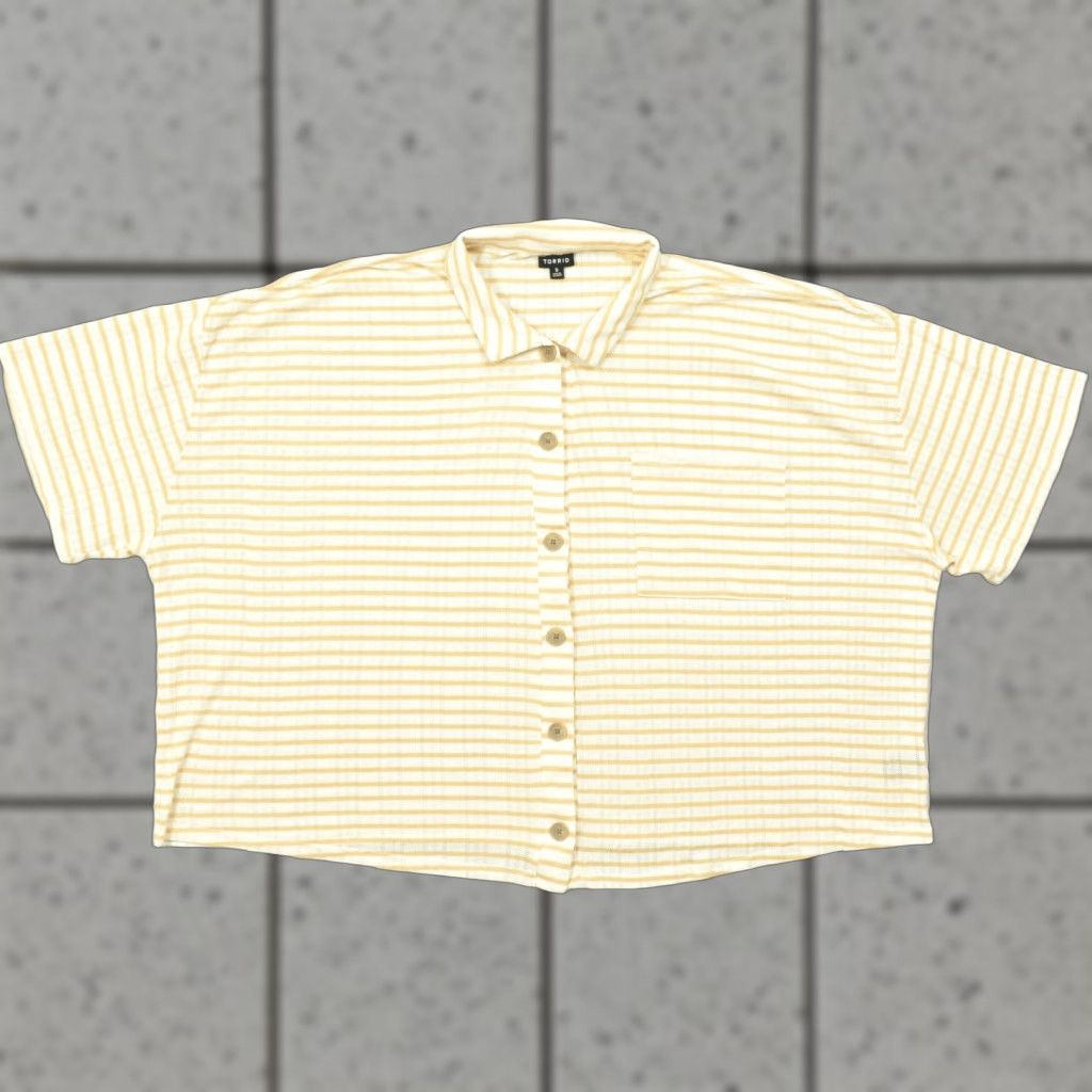 Torrid Torrid Shirt Button-Up Orange White Striped Pointelle Knit Short Sleeve Collared Button-Up Shirt Women Size 5 Plus Regular Spring Summer Casual Size S / US 4 / IT 40 - 1 Thumbnail