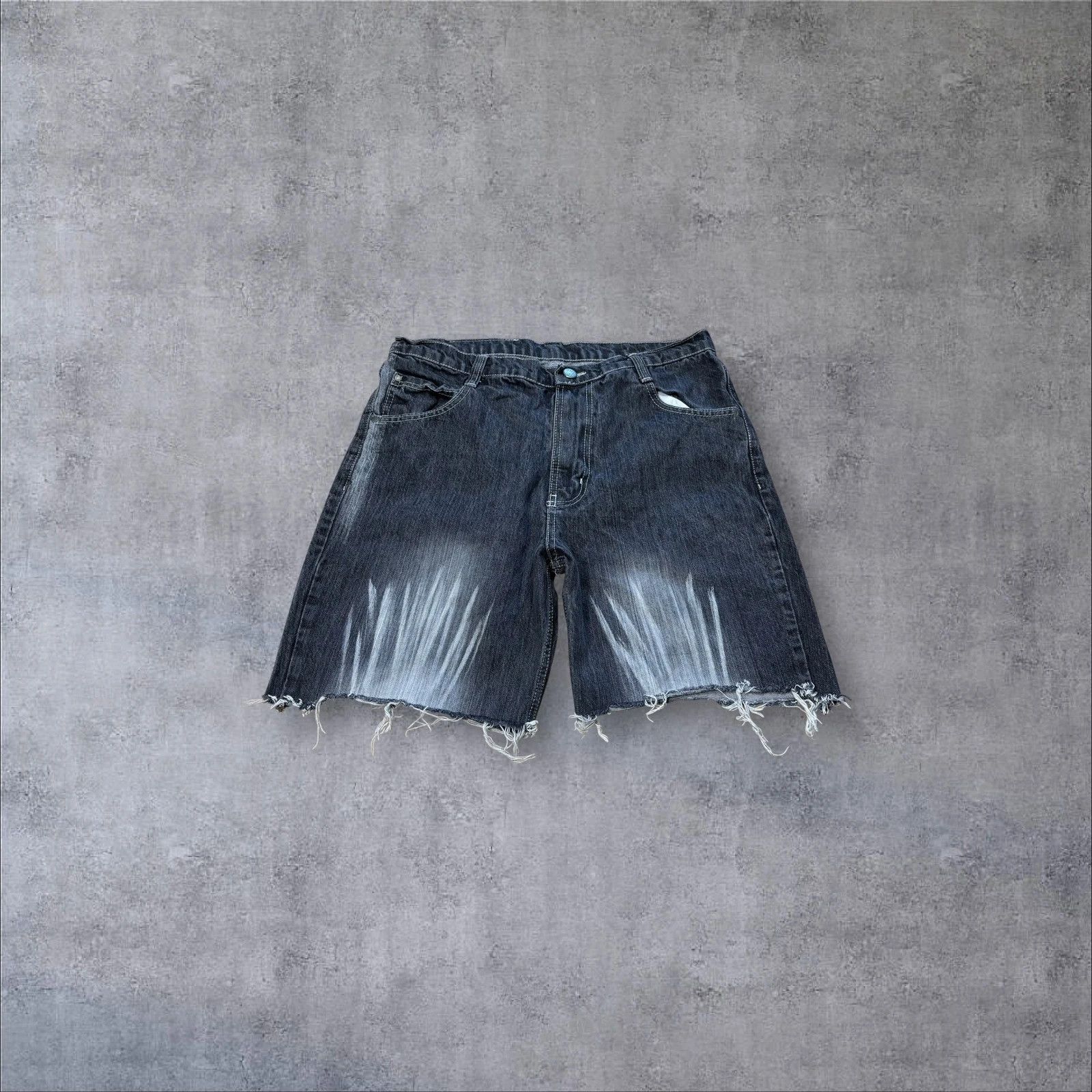 Japanese Brand Raw Blue Denim Shorts W34 Size US 34 / EU 50 - 1 Thumbnail