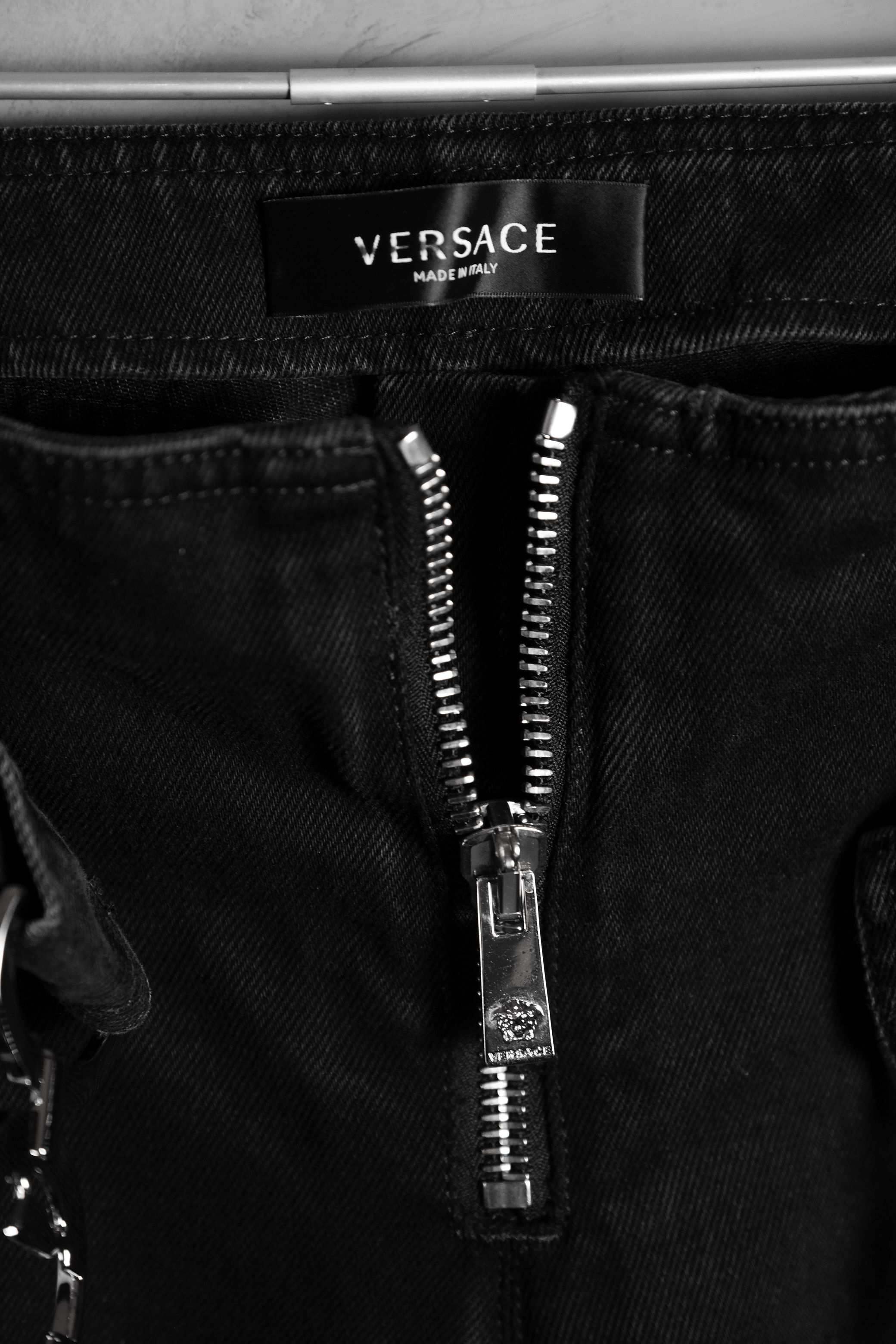 Versace VERSACE Medusa Belted Black Denim Jeans Size 30" / US 8 / IT 44 - 4 Thumbnail