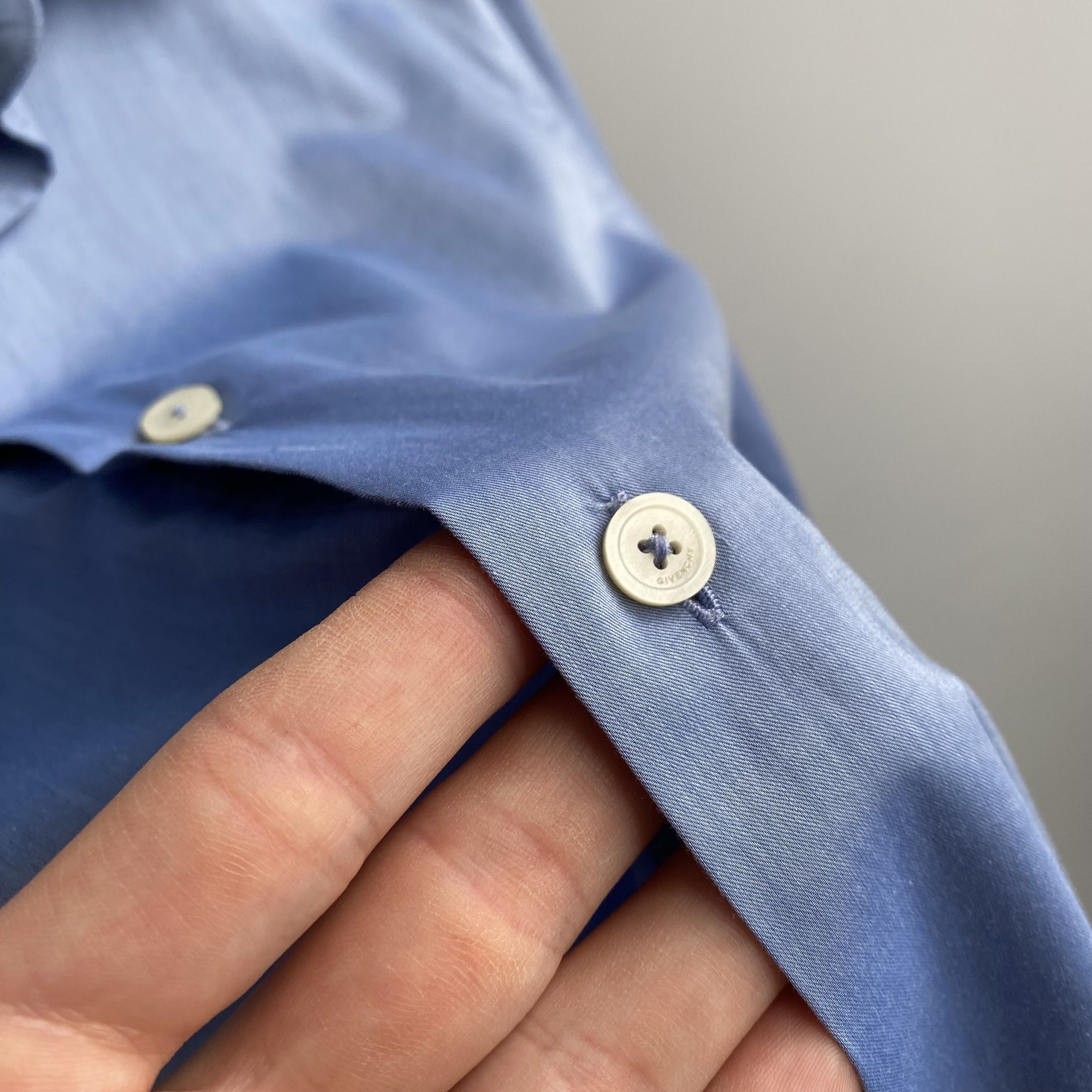 Givenchy GIVENCHY Paris Men’s Oxford Blue Shirt Size US M / EU 48-50 / 2 - 4 Thumbnail