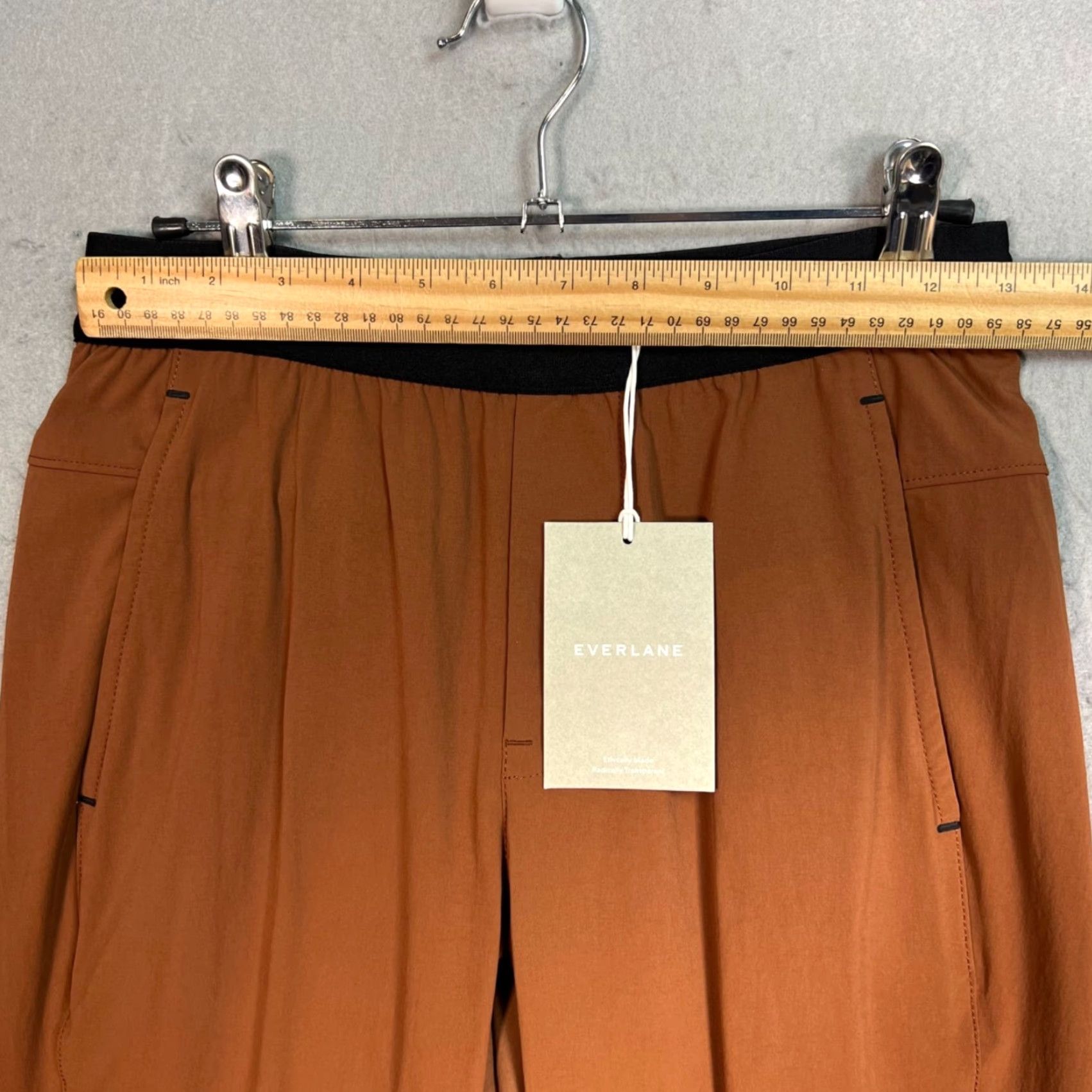 Everlane Everlane Womens Pant Jogger 26 x 27 Recycled Nylon Blend Brown E2 Regular Inseam 27 Tapered Front High Rise Sportswear Size 26" / US 2 / IT 38 - 6 Thumbnail
