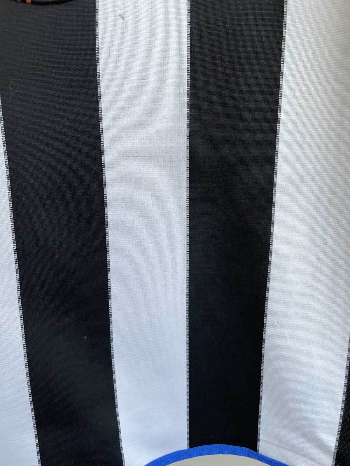 Adidas NEWCASTLE UNITED 1999 2000 HOME FOOTBAL SHIRT SOCCER JERSEY Size US XL / EU 56 / 4 - 6 Thumbnail