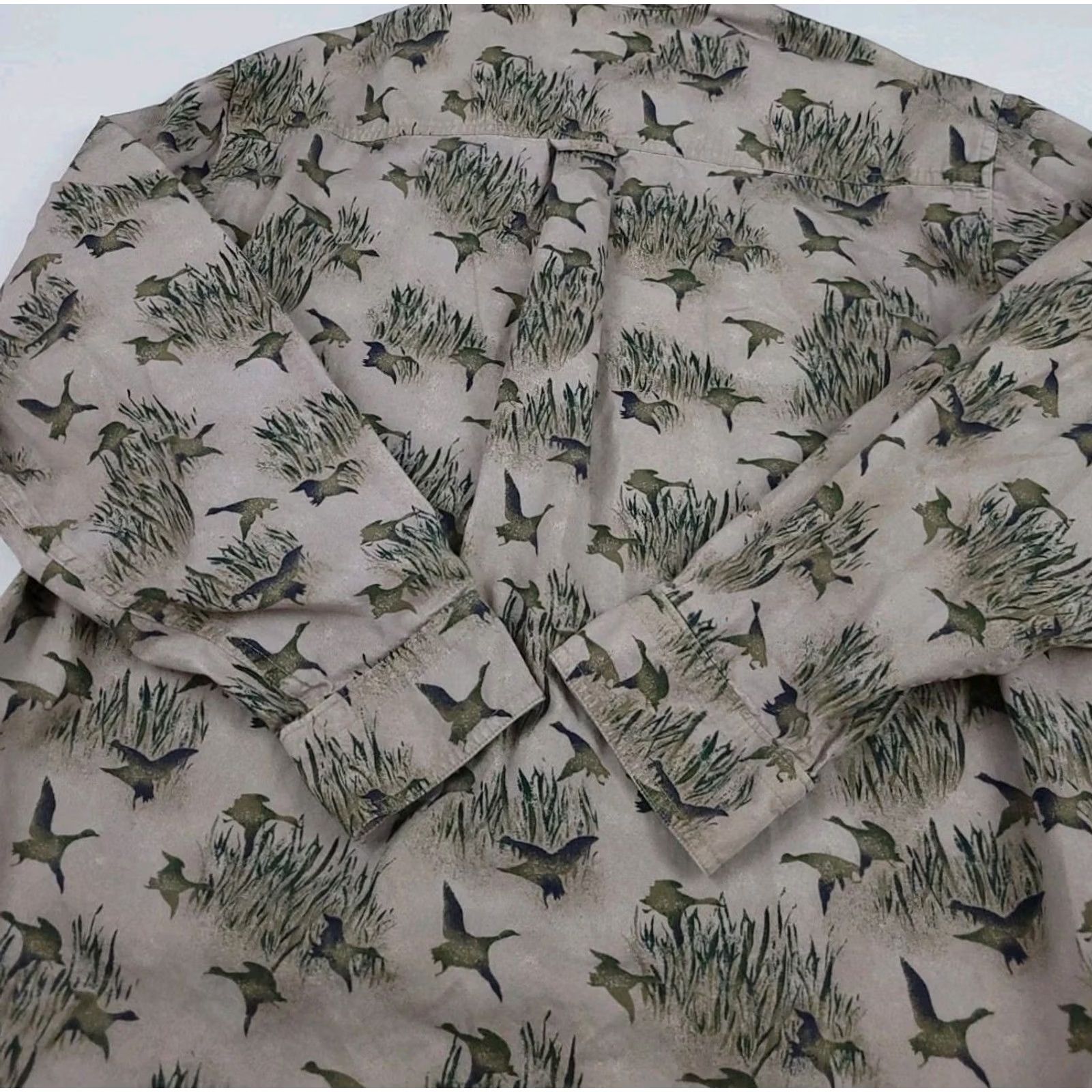 Vintage VINTAGE Woolrich Shirt Outdoor Duck Bird Pattern Button Country Vtg Used Size US L / EU 52-54 / 3 - 5 Thumbnail