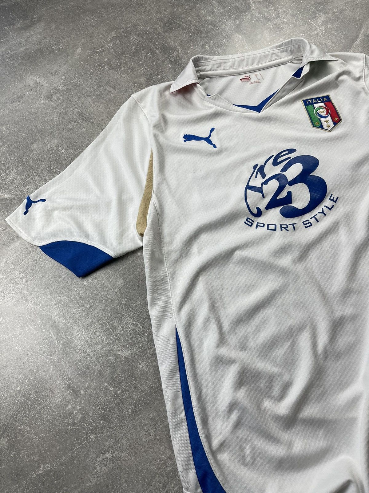 Puma PUMA Italy National Team Away Jersey n30 Nazionale Azzurra Size US L / EU 52-54 / 3 - 5 Thumbnail