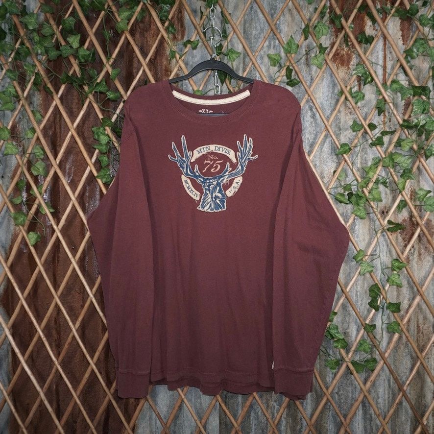 Old Navy Vintage / Y2K Old Navy maroon LS raw hem 00s deer t-shirt Size US XL / EU 56 / 4 - 1 Thumbnail