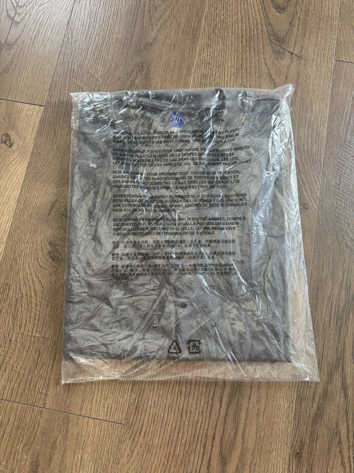 Yeezy Yeezy x Gap T- shirt unreleased Size US S / EU 44-46 / 1 - 7 Thumbnail