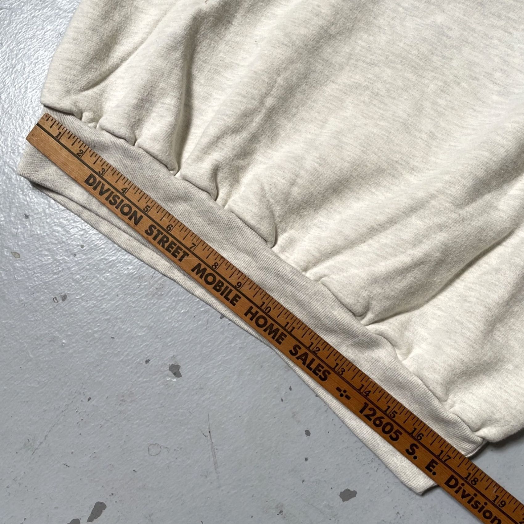 JJJJound JJJJound Standard Issue Cotton Raglan Sweatshirt Unisex Adults XXL Heather Cream USA 90s Hype Designer Athleisure Pullover Shirt Size US XXL / EU 58 / 5 - 7 Thumbnail