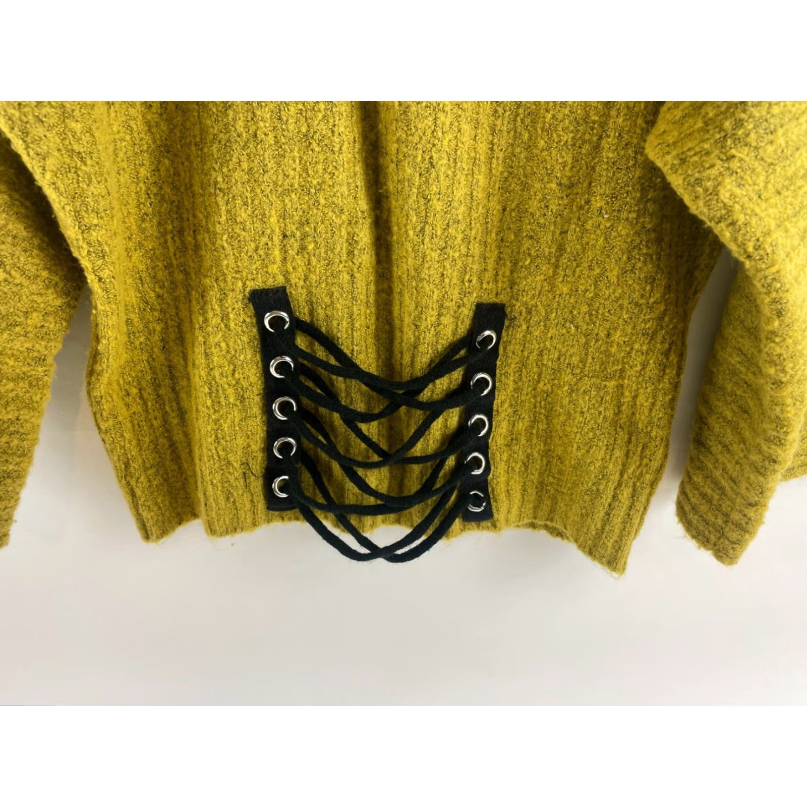 Vintage John Paul Richard Sweater Women's Small Mustard Pullover Lace-Up Rib Detail Crew Neck Size S / US 4 / IT 40 - 3 Thumbnail
