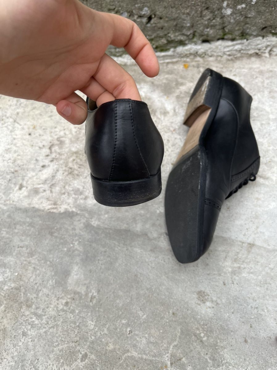 Manolo Blahnik × Vintage Manolo Blahnik handmade leather oxfords Size US 7 / IT 37 - 8 Thumbnail