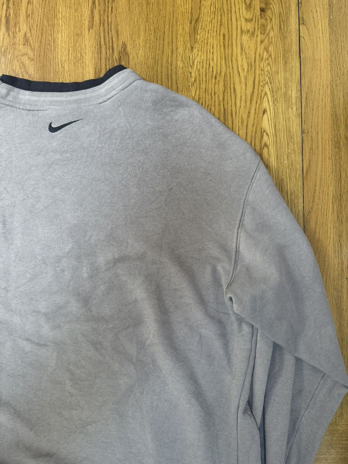 Nike Vintage Nike “Authentic Athletic” Sweatshirt - Size M Size US M / EU 48-50 / 2 - 11 Thumbnail