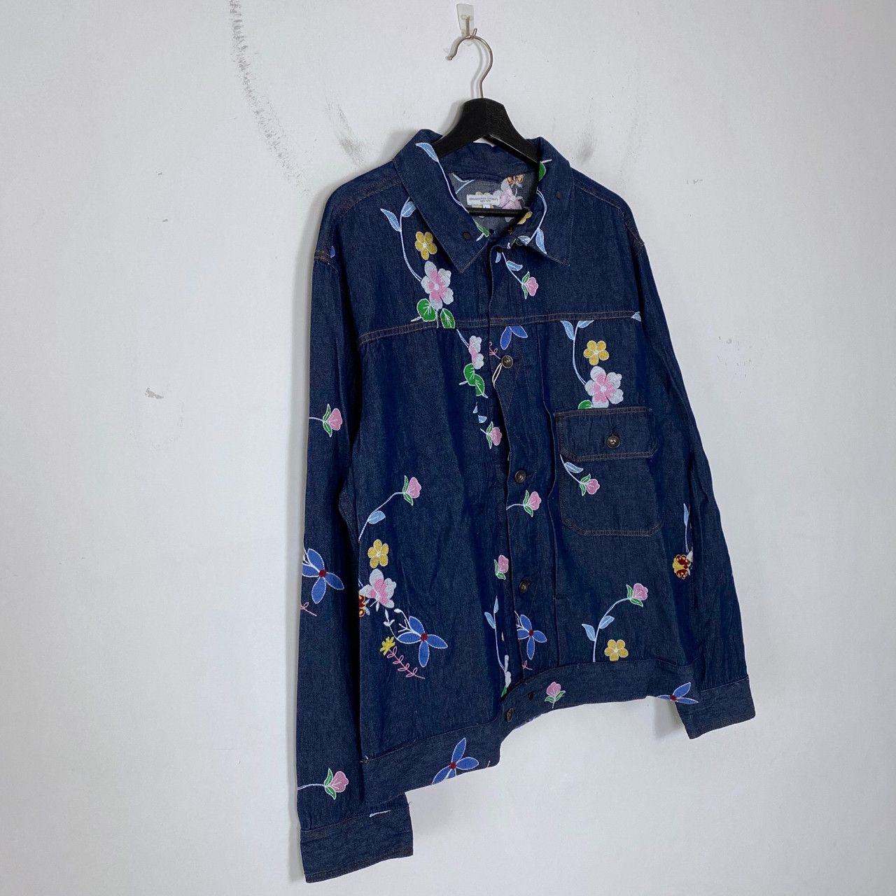 Engineered Garments INDIGO DENIM FLORAL EMBROIDERY TRUCKER JACKET Size US L / EU 52-54 / 3 - 3 Thumbnail