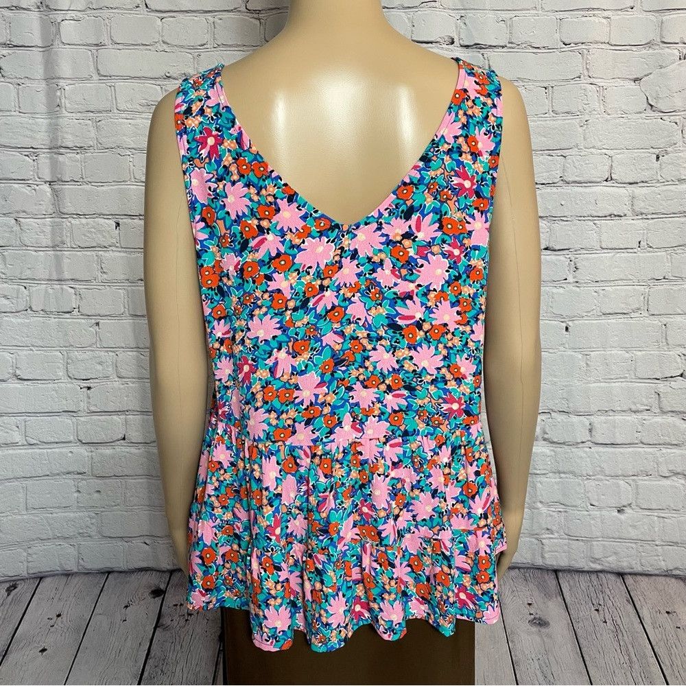 Loft NWT New LOFT Daisy Double V Peplum Shell Top Size S Size S / US 4 / IT 40 - 5 Thumbnail