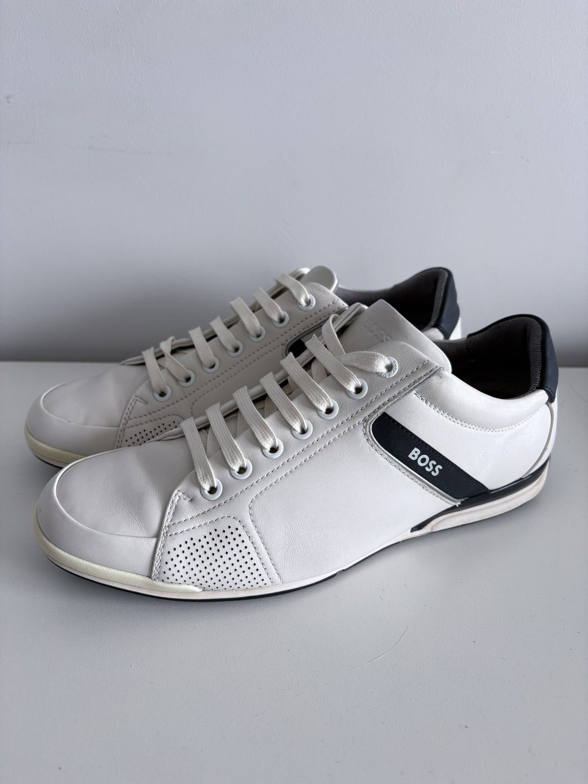 Hugo Boss Boss white leather casual sneakers elegant men's size 41 Size US 8.5 / EU 41-42 - 1 Thumbnail
