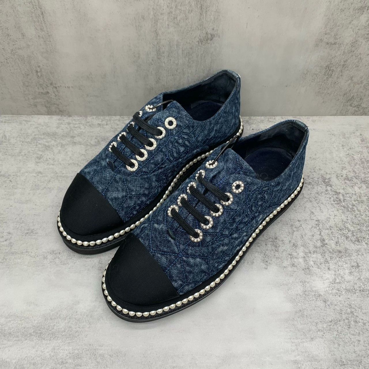 Chanel Chanel Casual Denim Lowtop Sneakers 37 Women Size US 6.5 / IT 36.5 - 1 Thumbnail