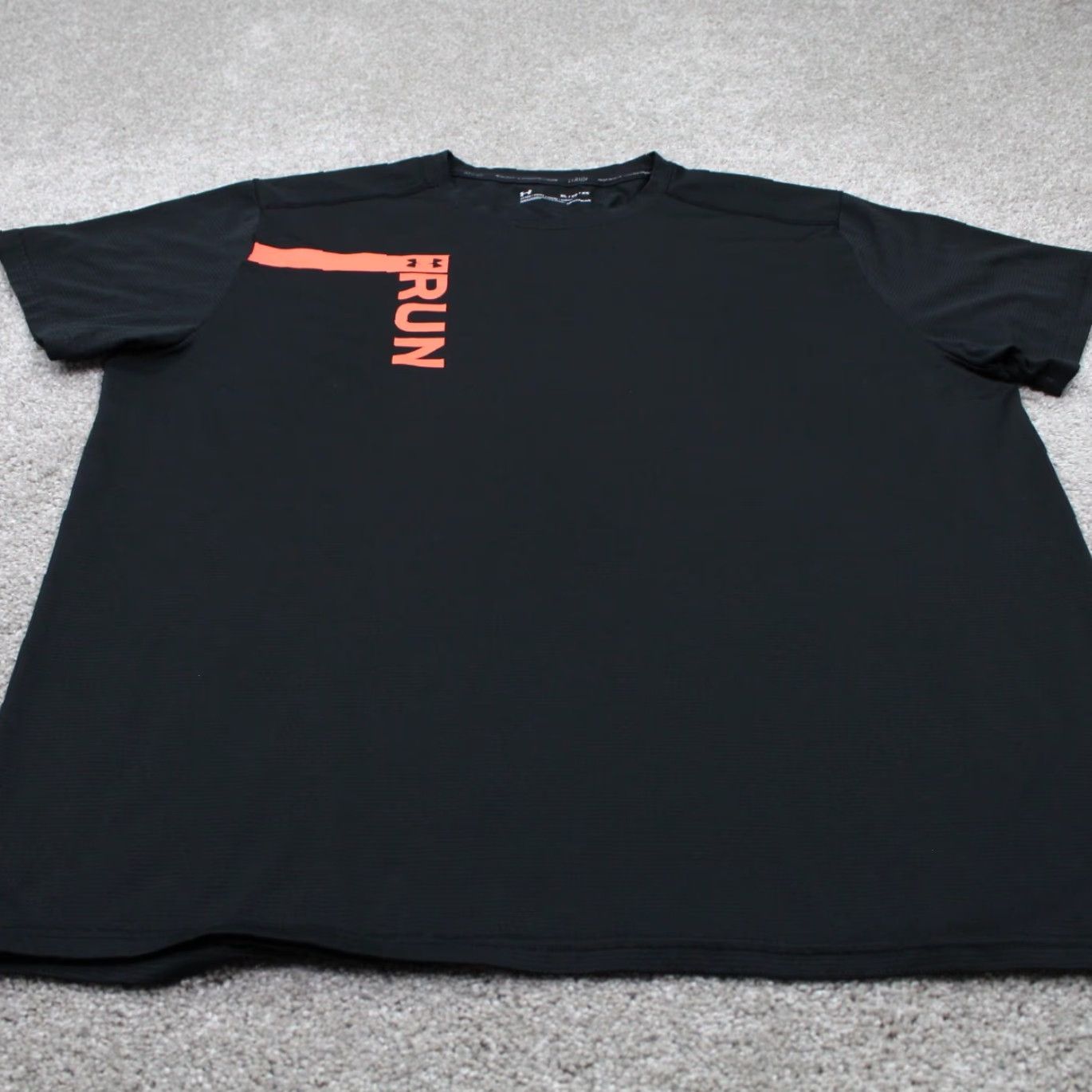 Under Armour Under Armour Run Shirt Mens XL Black UA Fitted HeatGear Short Sleeve Pullover Size US XL / EU 56 / 4 - 2 Thumbnail