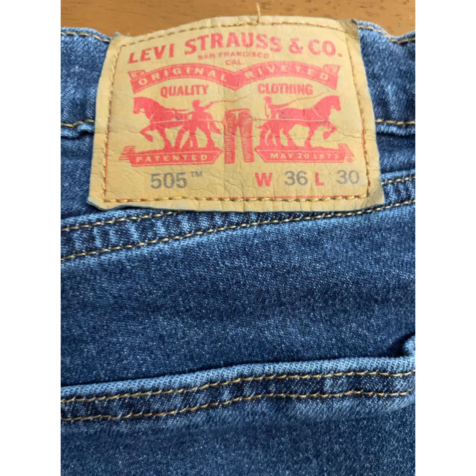 Levi's Levi's 505 Jeans Regular Fit 36x30 Denim Straight Leg Mid Rise Men Classic Blue Button Pockets Size US 36 / EU 52 - 3 Thumbnail