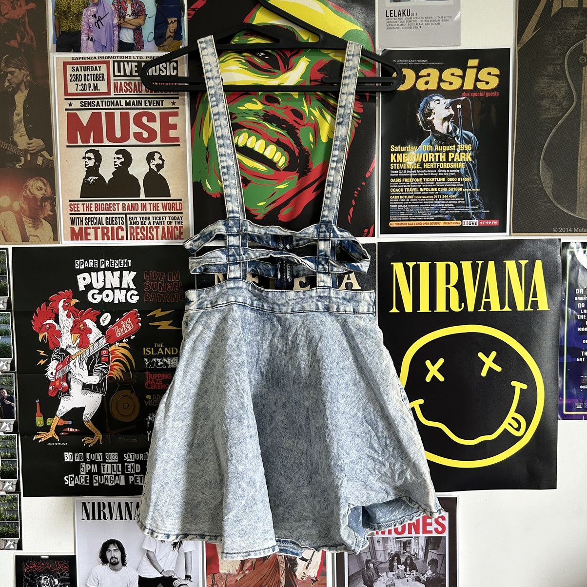 Vintage Vintage Spiga Japanese Acid Wash Denim Short Overall Skirt Size 26" / US 2 / IT 38 - 1 Thumbnail