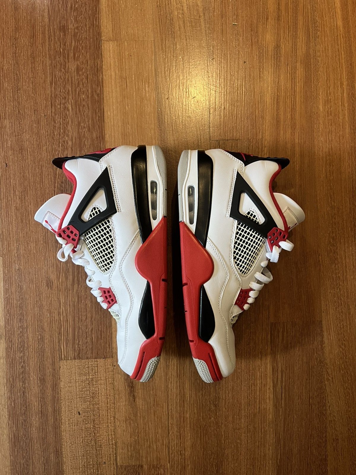 Jordan Brand Air Jordan 4 Retro OG Fire Red Size US 11 / EU 44 - 1 Thumbnail