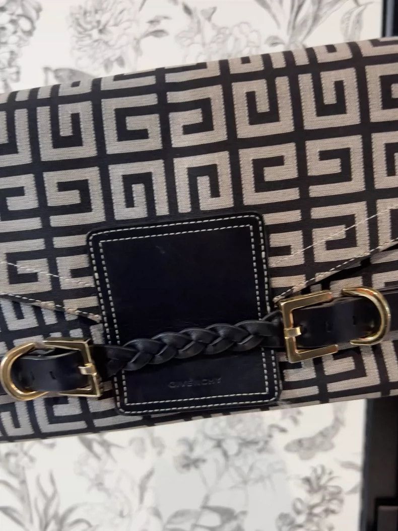 Givenchy Givenchy Crossbody Bag Size ONE SIZE - 7 Thumbnail