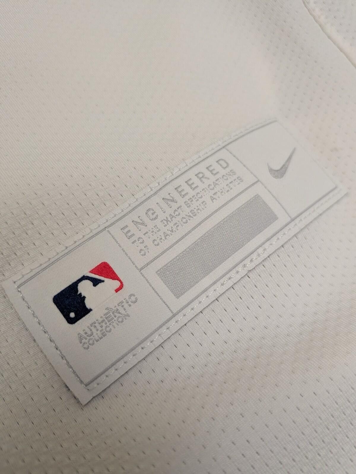 Nike Nike Mookie Betts Los Angeles Dodgers Gold Collection Jersey Size ONE SIZE - 2 Thumbnail