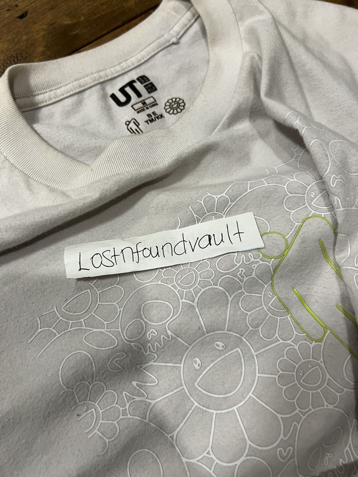 Billie Eilish × Takashi Murakami × Uniqlo Billie Eilish Takashi Murukami Flower Skulls T-Shirt Size US M / EU 48-50 / 2 - 10 Thumbnail