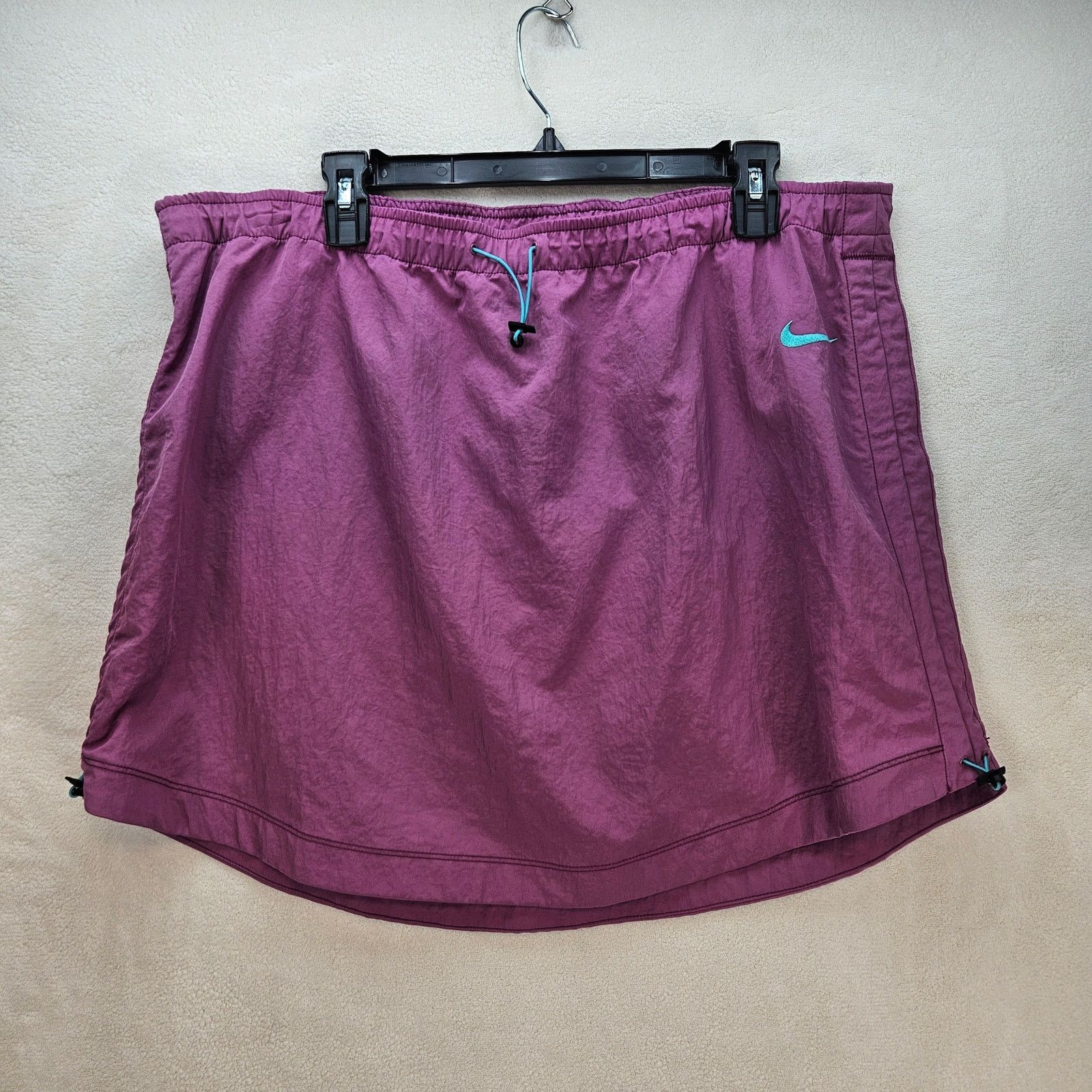 Nike NIKE WOMEN'S XL STANDARD FIT HIGH RISE SPORTSWEAR SKIRT Size 38" / US 16 / IT 52 - 1 Thumbnail