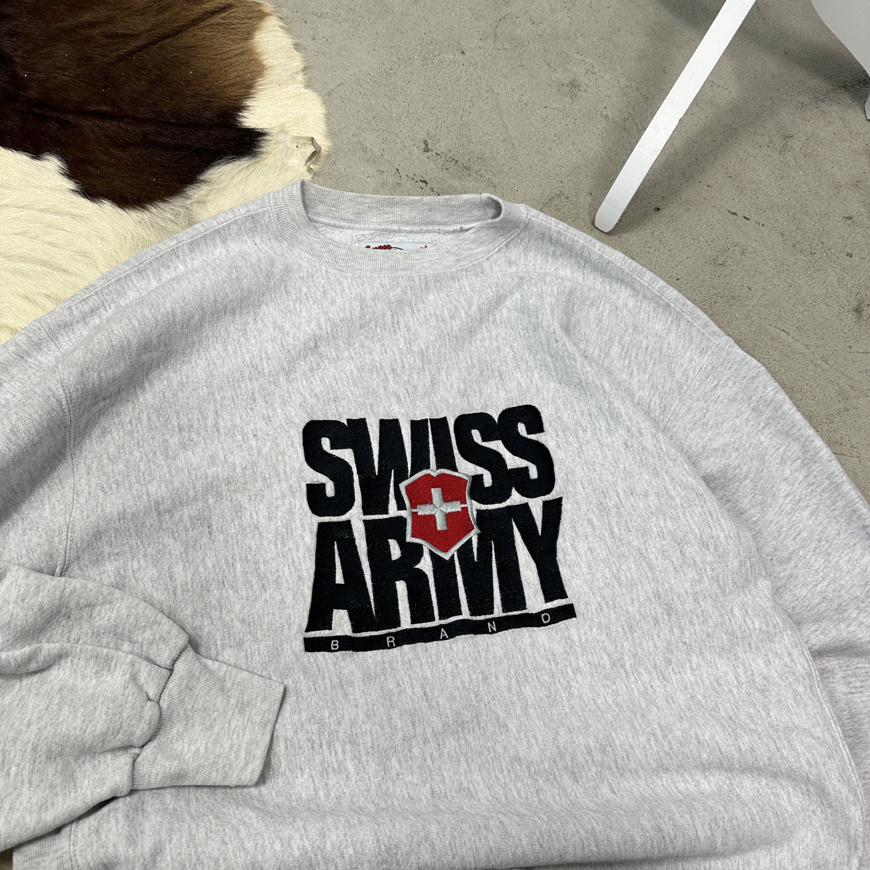 Vintage Vintage Streetwear Old School Swiss Army Sweatshirt 90s Size US XL / EU 56 / 4 - 3 Thumbnail