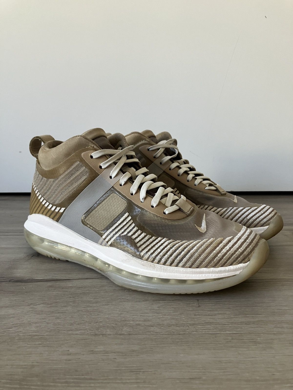 John Elliott × Nike John Elliott x Lebron Icon QS ‘Parachute Beige’ Size US 8 / EU 41 - 6 Thumbnail