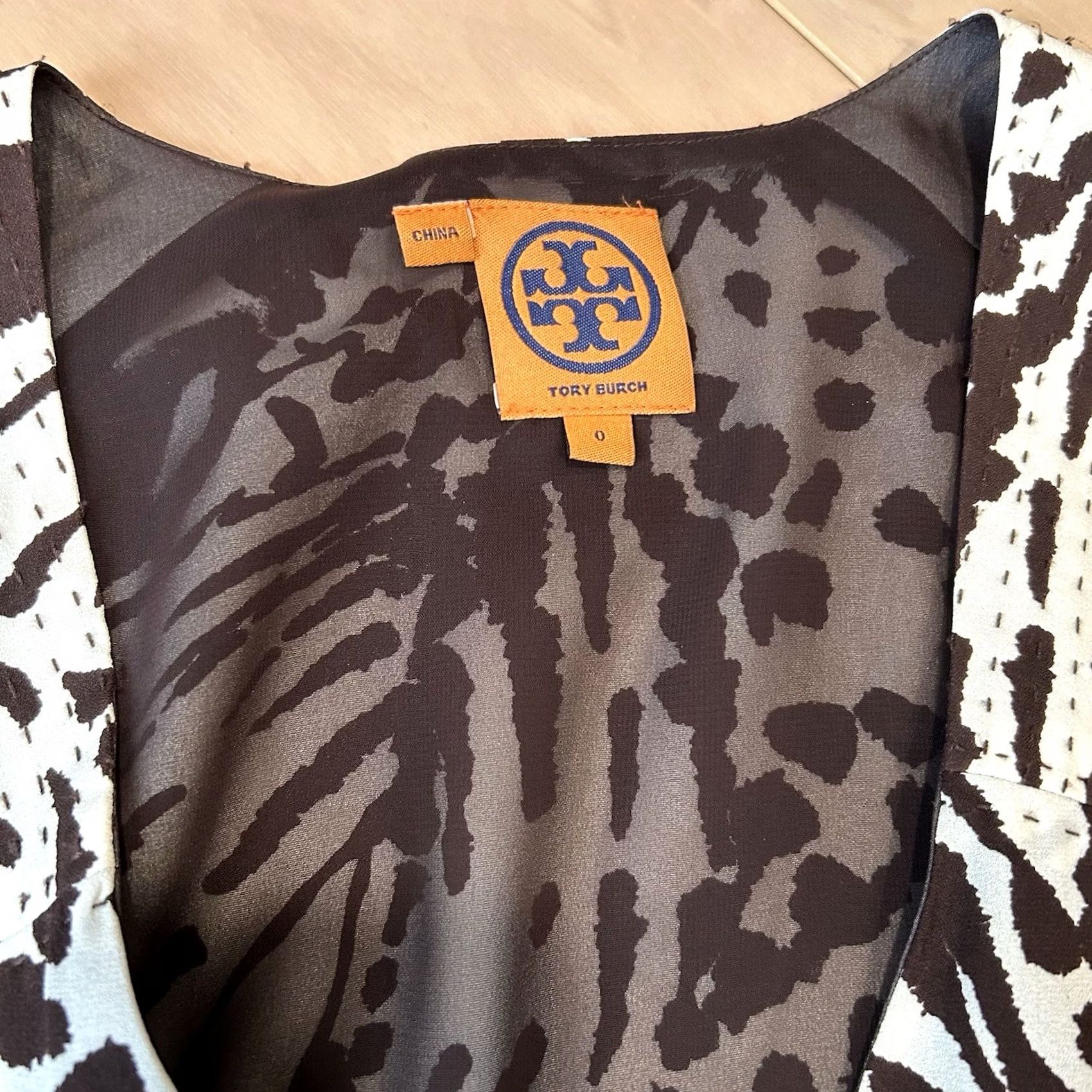 Tory Burch Tory Burch Dress Womens 0 Ivory Silk Wrap Knee Length Women Size XS / US 0-2 / IT 36-38 - 4 Thumbnail