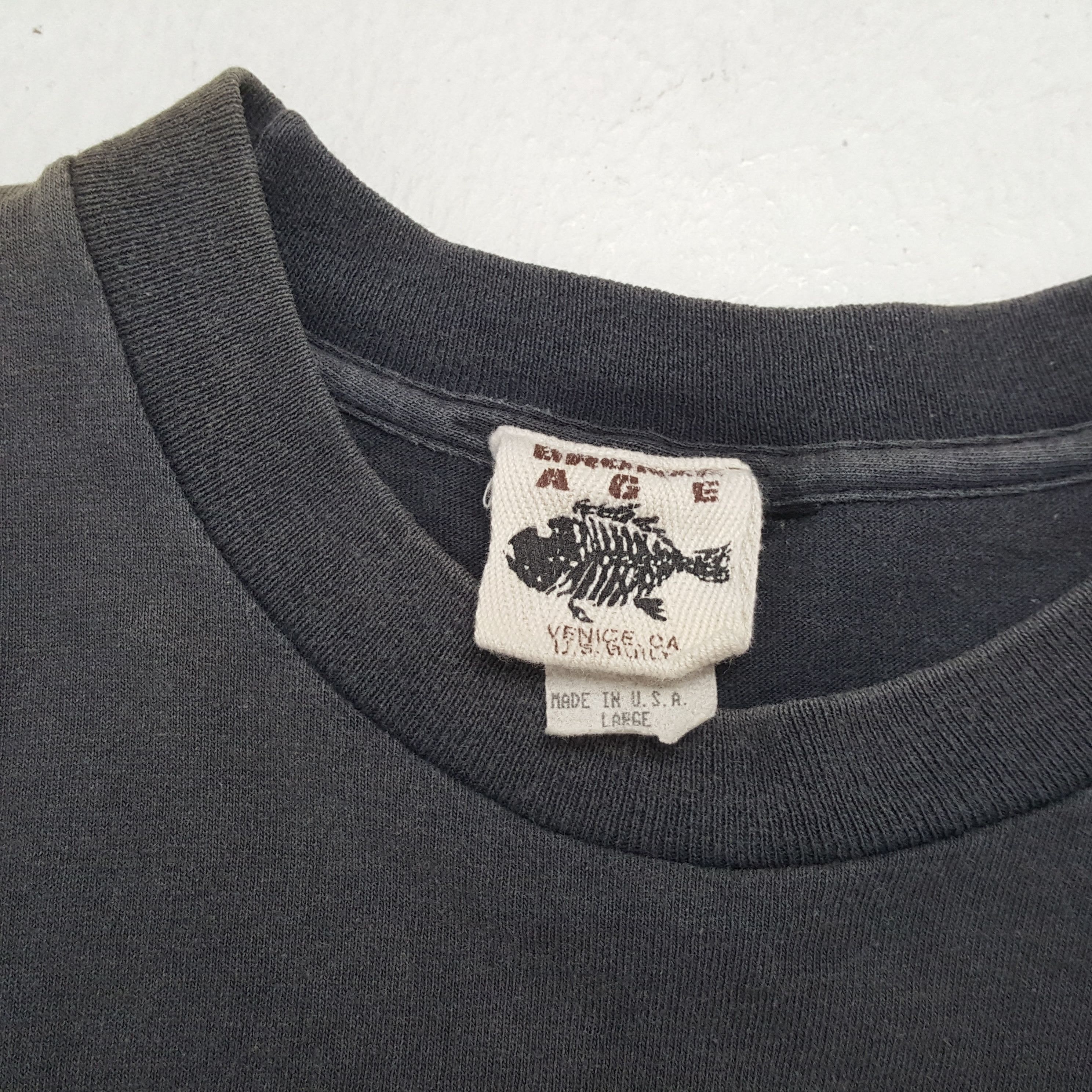 Vintage BRONZE AGE Surfing Streetwear Vintage Tshirt Size US M / EU 48-50 / 2 - 7 Thumbnail