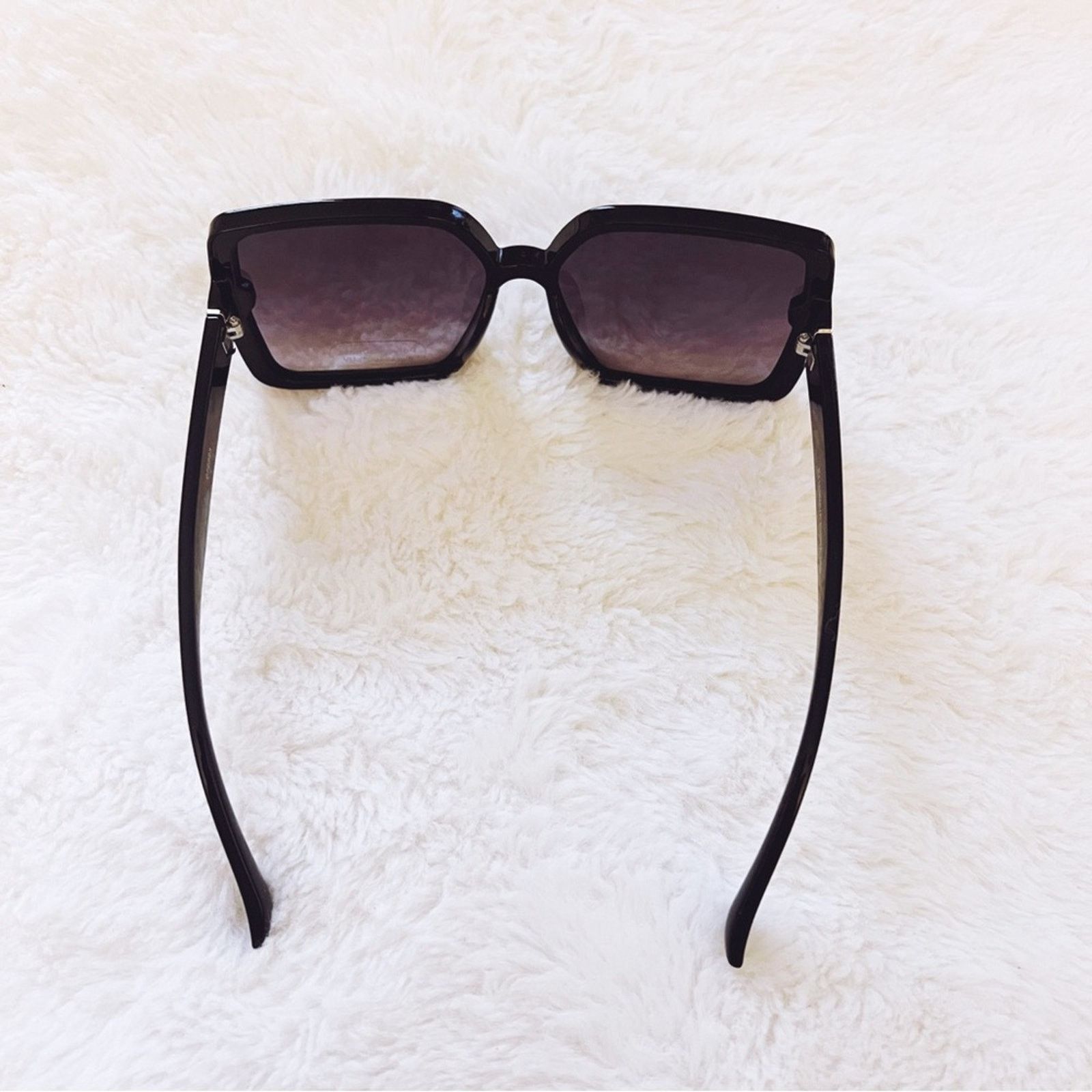 Other Aurora Black Oversized Square Sunglasses Size ONE SIZE - 9 Thumbnail