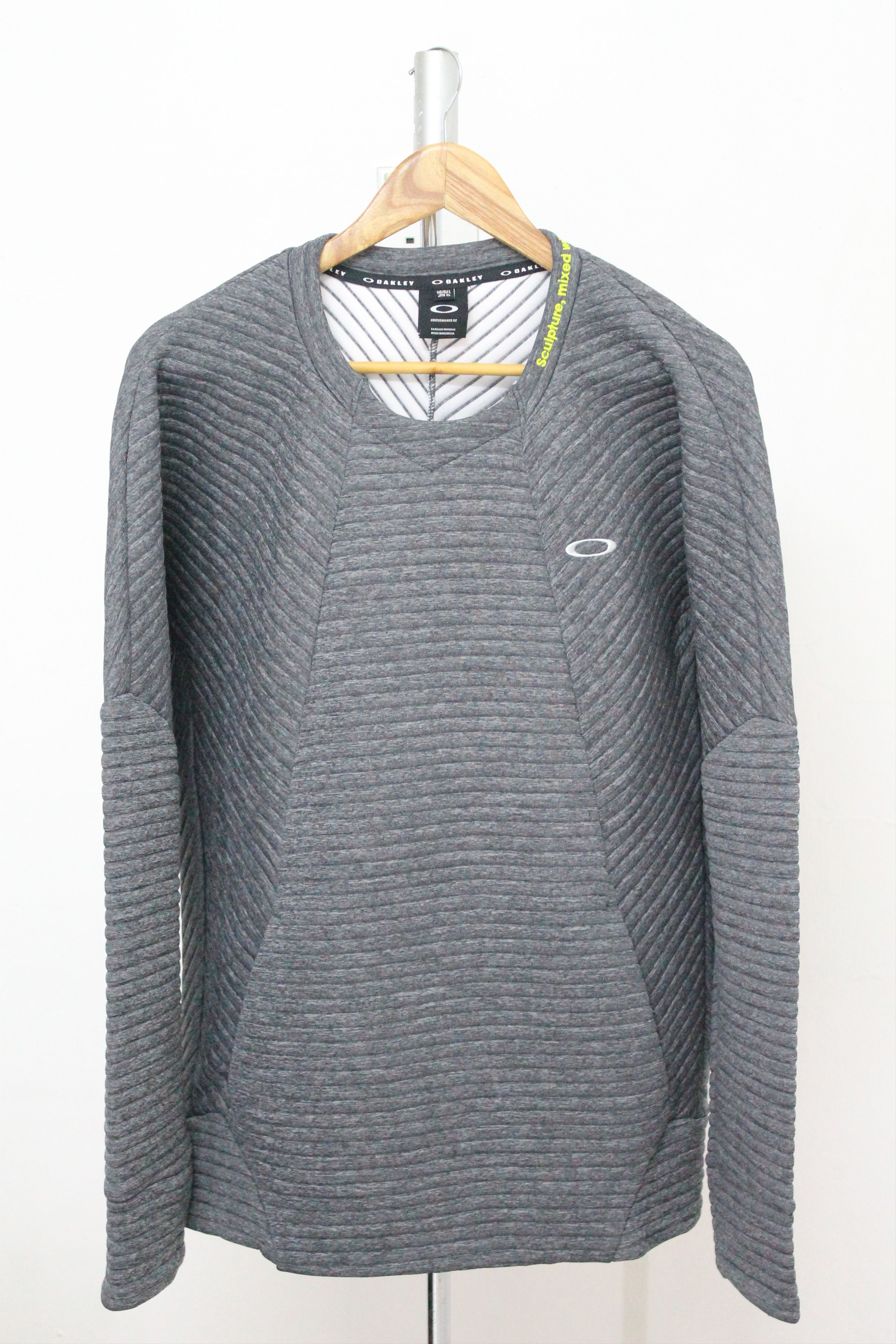 Oakley RARE DESIGN! OAKLEY Sweatshirt. Size US L / EU 52-54 / 3 - 1 Thumbnail