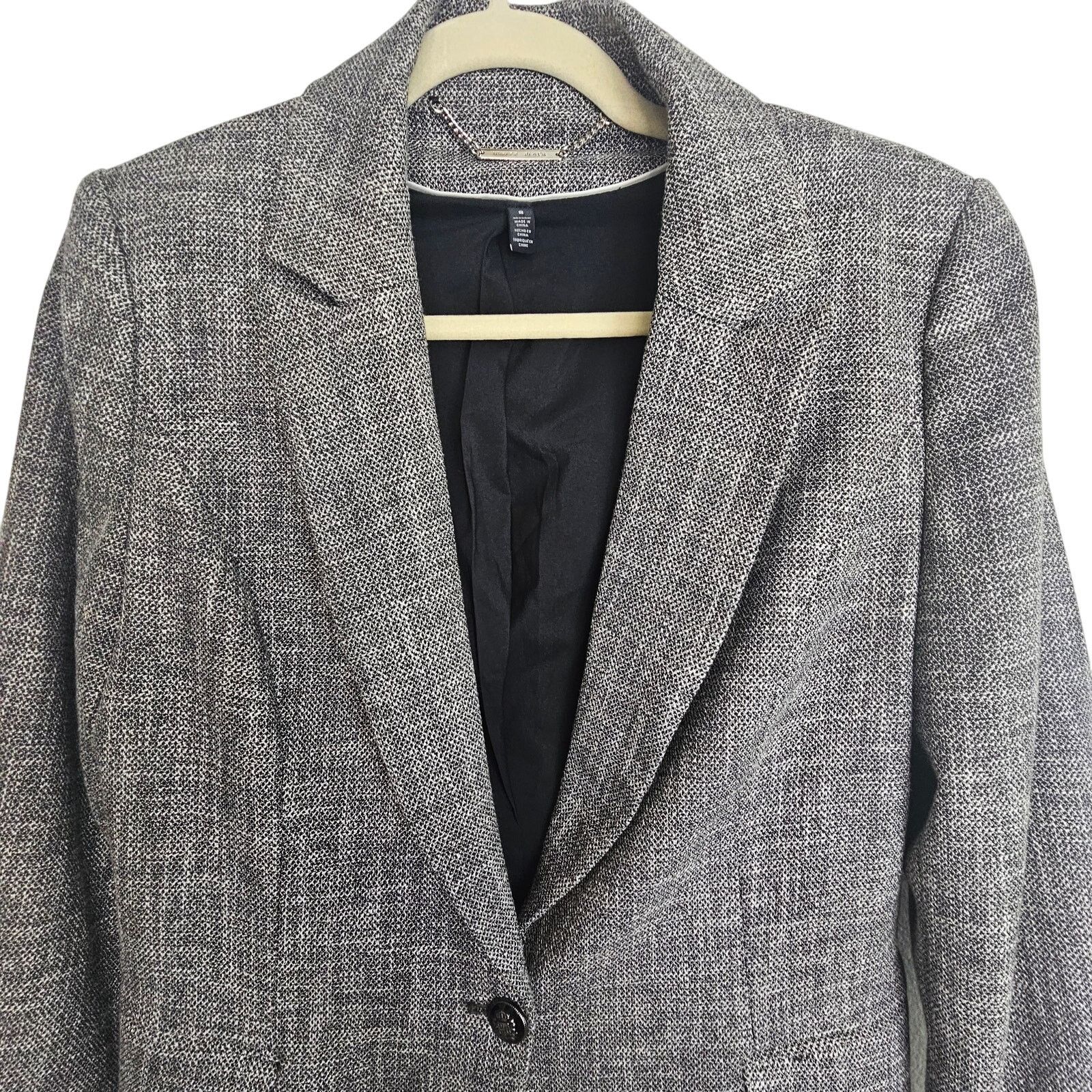 White House Black Market White House Black Market Blazer Gray One-Button Blazer 8 Size M / US 6-8 / IT 42-44 - 2 Thumbnail