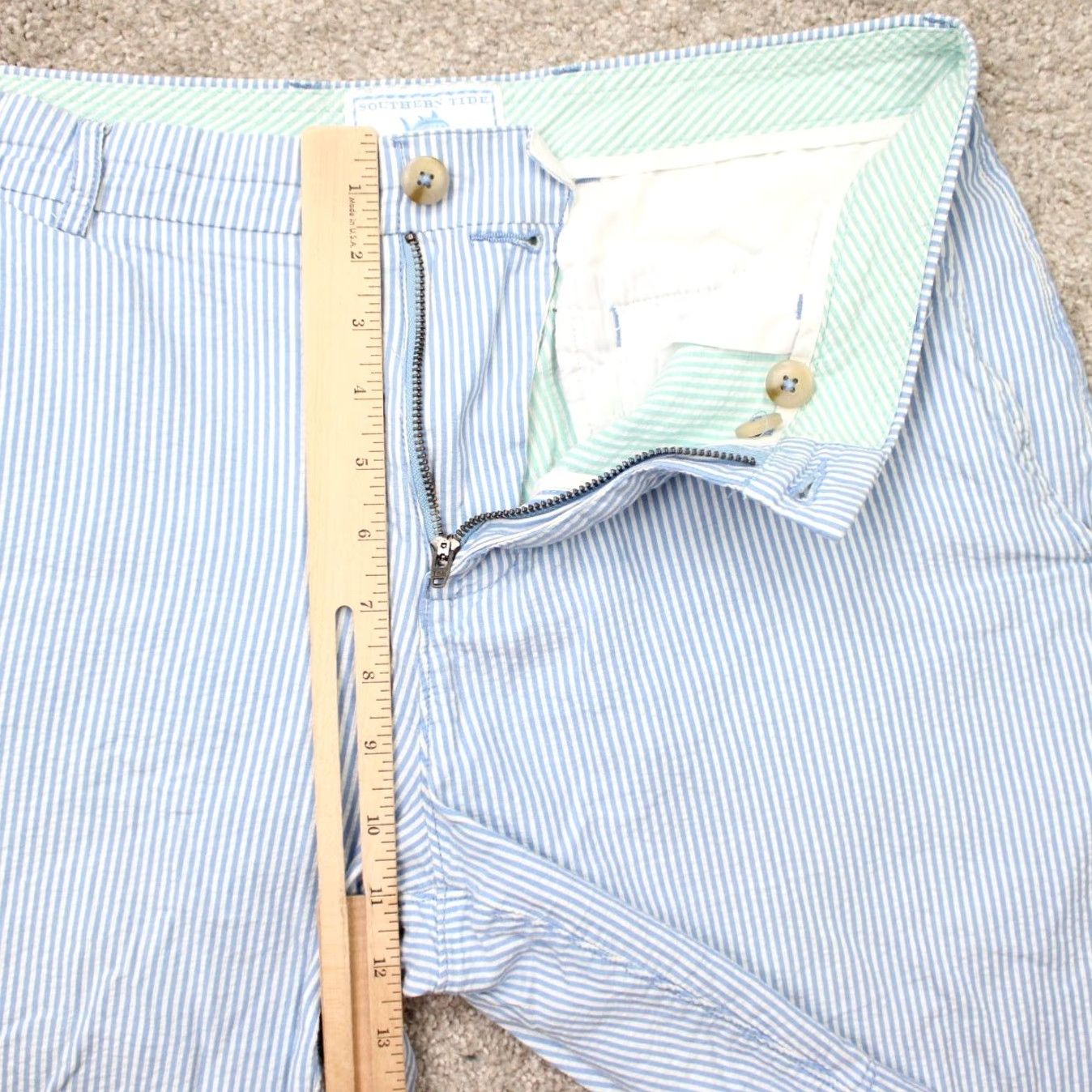 Southern Tide Southern Tide Short(s) Mens 33 Blue/White Seersucker Chino 9" Inseam Shorts 33 Blue/White Mens Chino Seersucker Pattern Striped Casual 9" Inseam Men Size US 33 - 7 Thumbnail