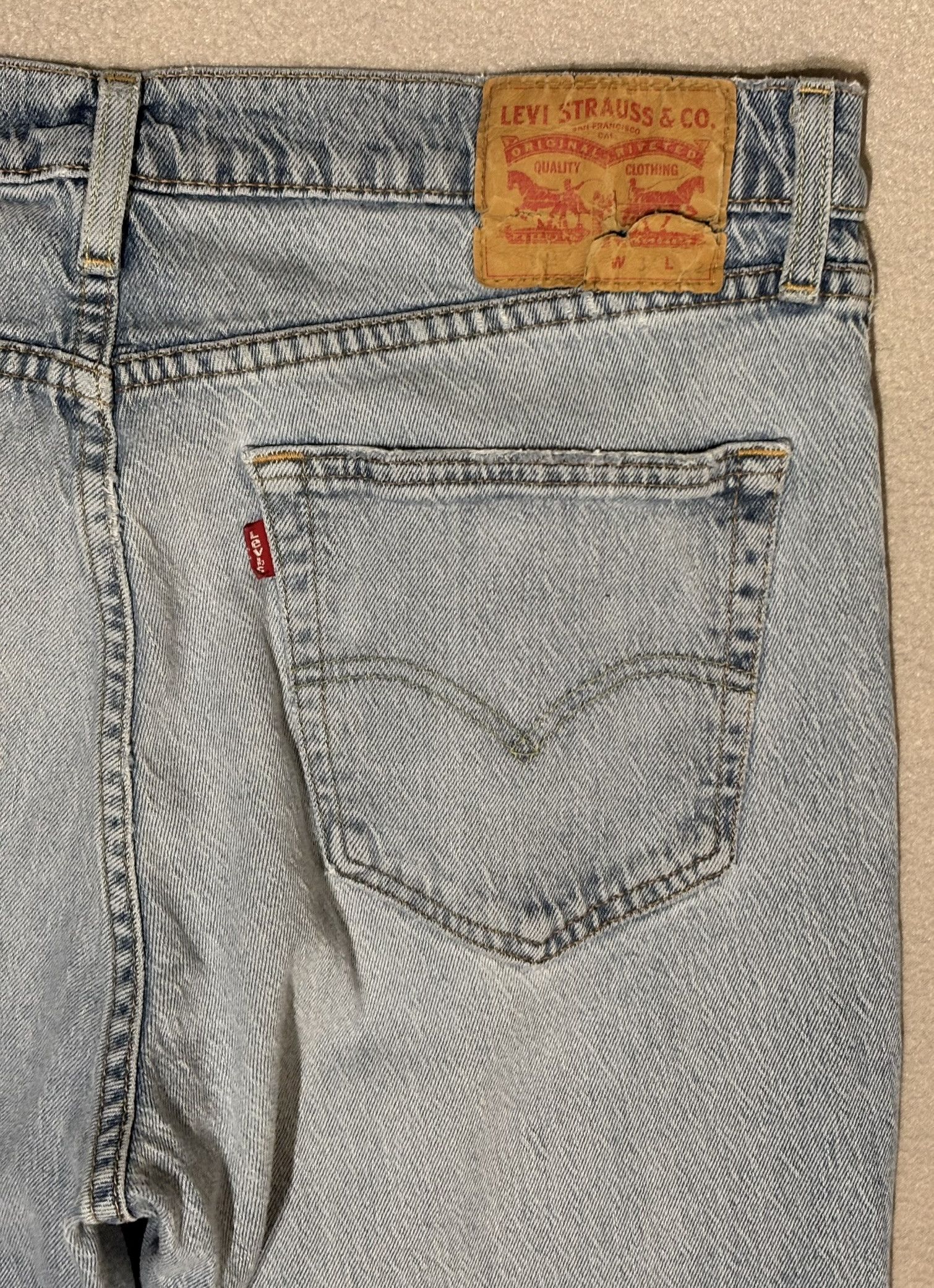 Levi's Levi's 541 Athletic Taper jeans size 33/32 Size US 33 - 15 Thumbnail
