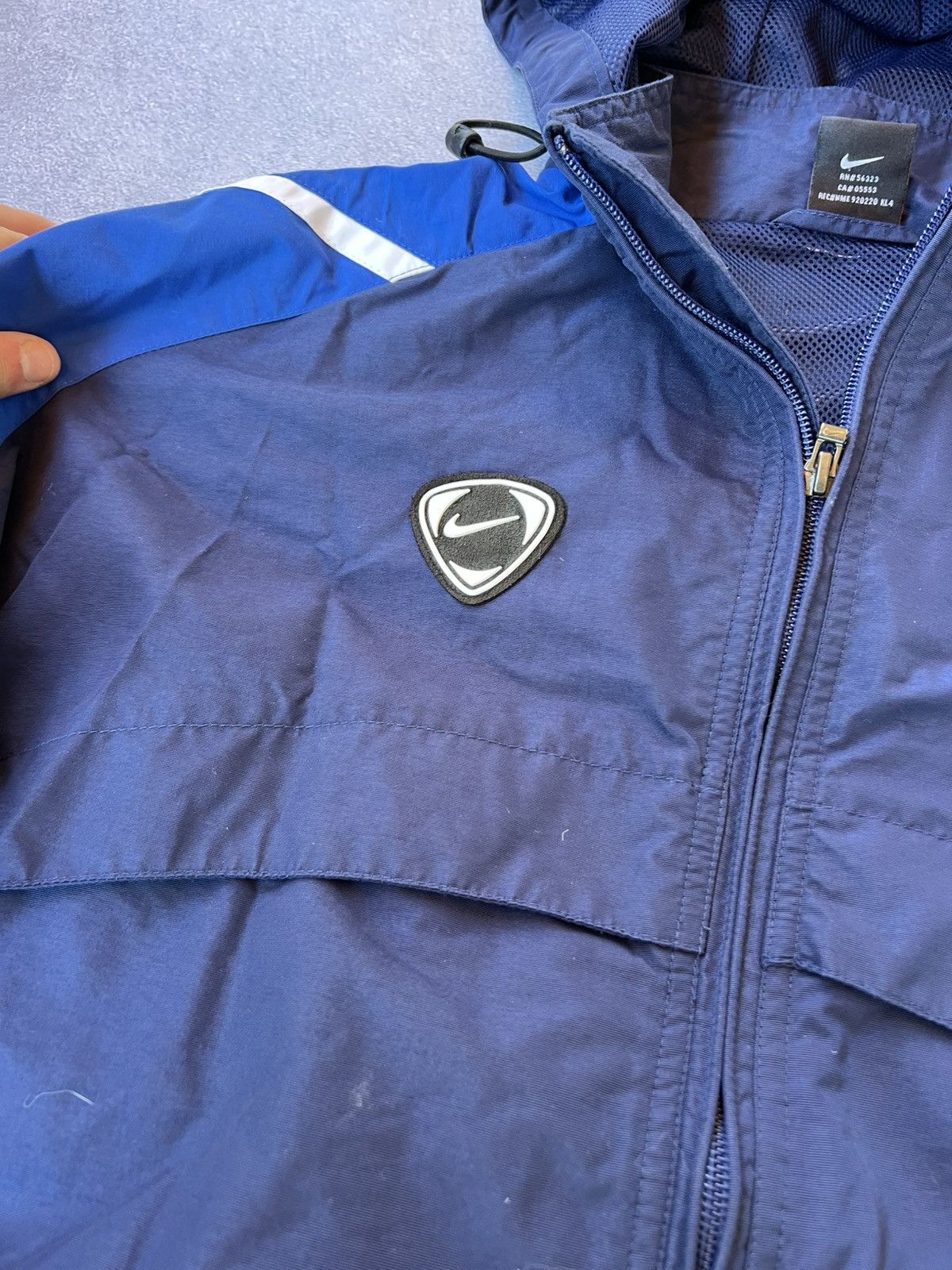 Nike Vintage Nike Blue Waterproof Windbreaker Jacket – Size M/L Size US L / EU 52-54 / 3 - 6 Thumbnail