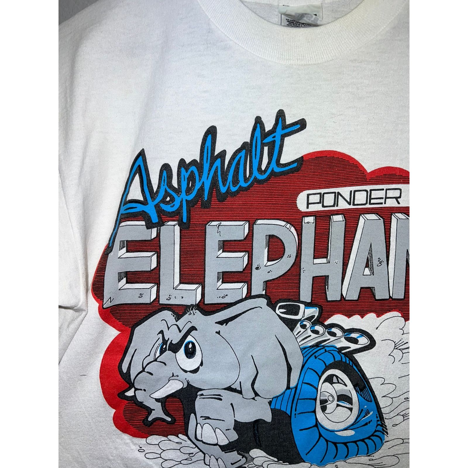 Fruit Of The Loom Vintage Elephant Shirt Asphalt Construction Animal Tee 90s M Size US M / EU 48-50 / 2 - 3 Thumbnail