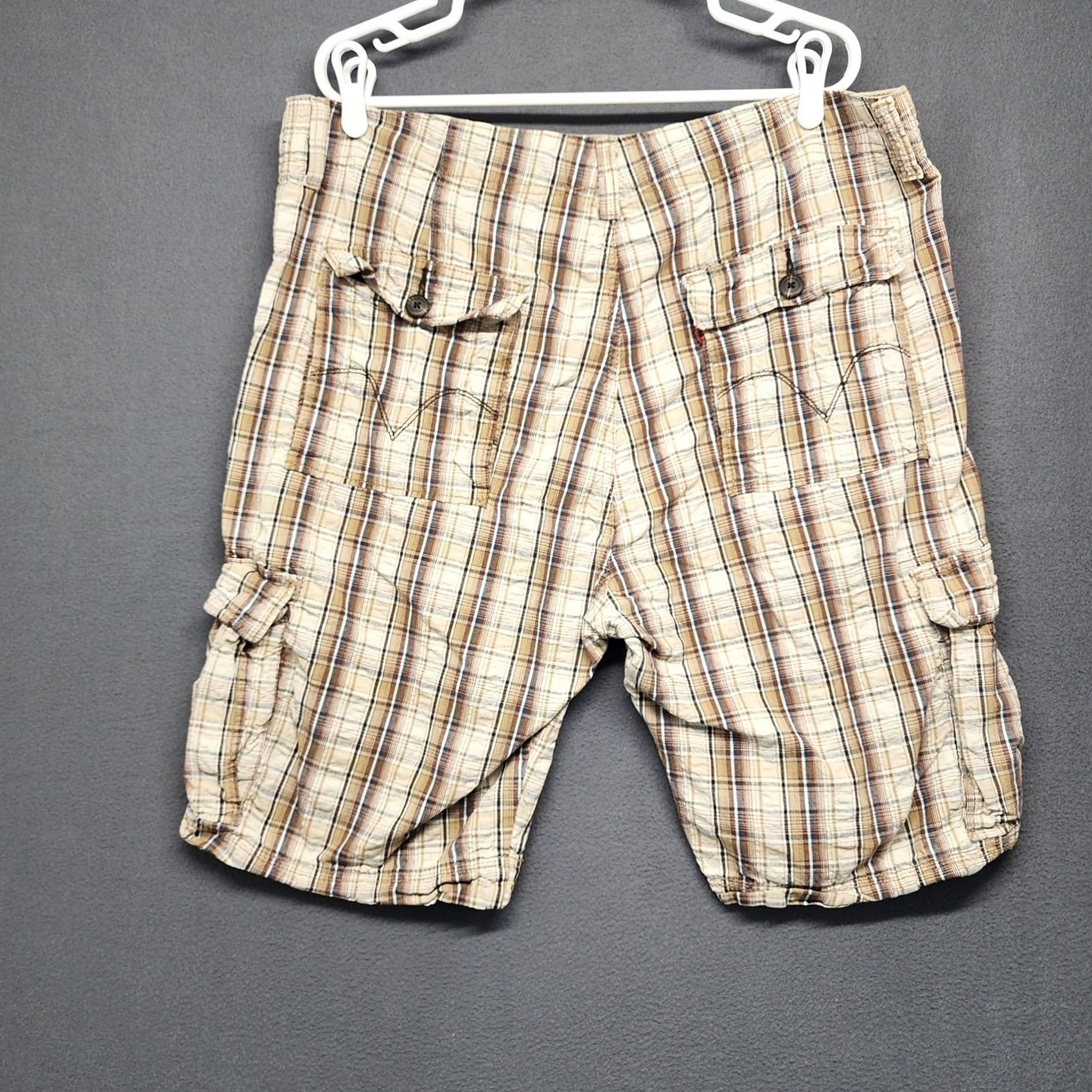 Levi's Levi's Cargo Shorts 40 Plaid Cotton Utility Casual Summer Beige Brown Mens Regular Size US 40 / EU 56 - 2 Thumbnail