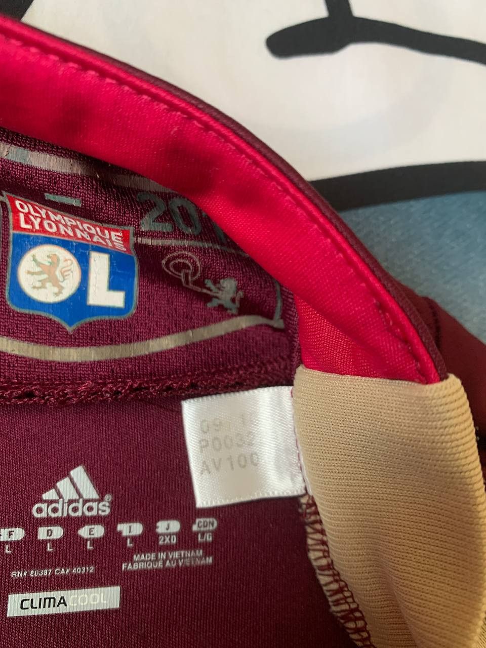 Adidas Olympique Lyonnais Lyon 2010/2011 Away Adidas Jersey Size L Size US L / EU 52-54 / 3 - 4 Thumbnail
