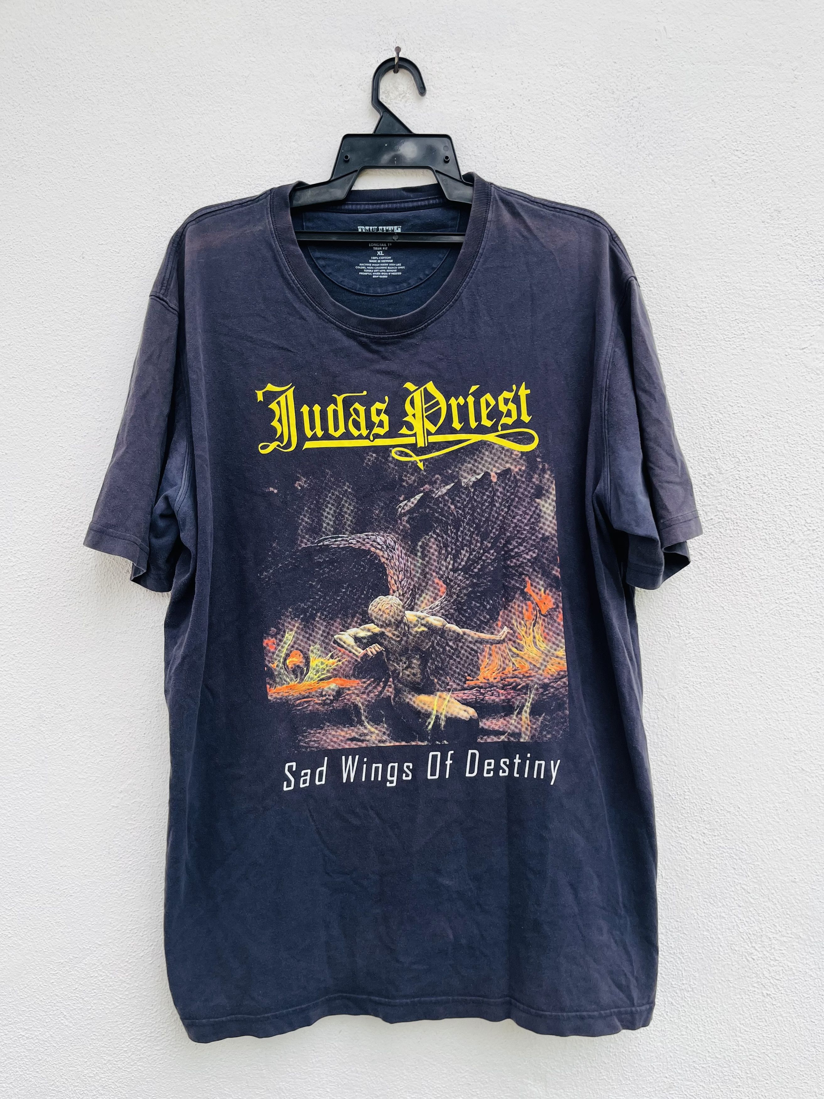 Band Tees Vintage Duluth Judas Priest Sad Wings Of Destiny Size US XL / EU 56 / 4 - 1 Thumbnail